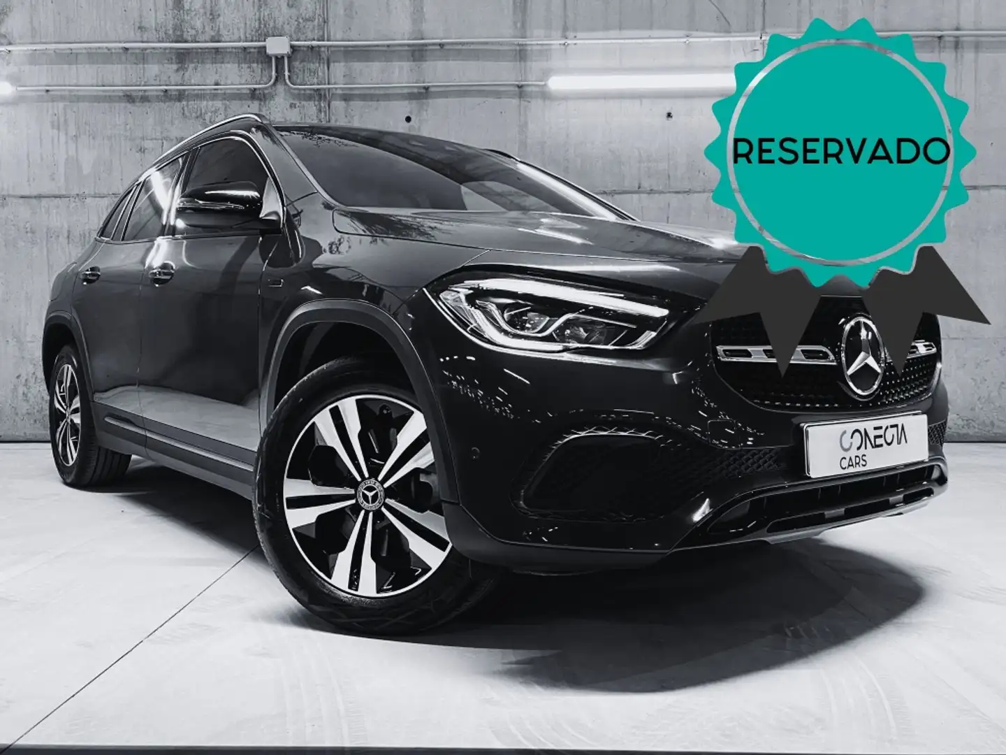 Mercedes-Benz GLA 250 250e Rood - 1