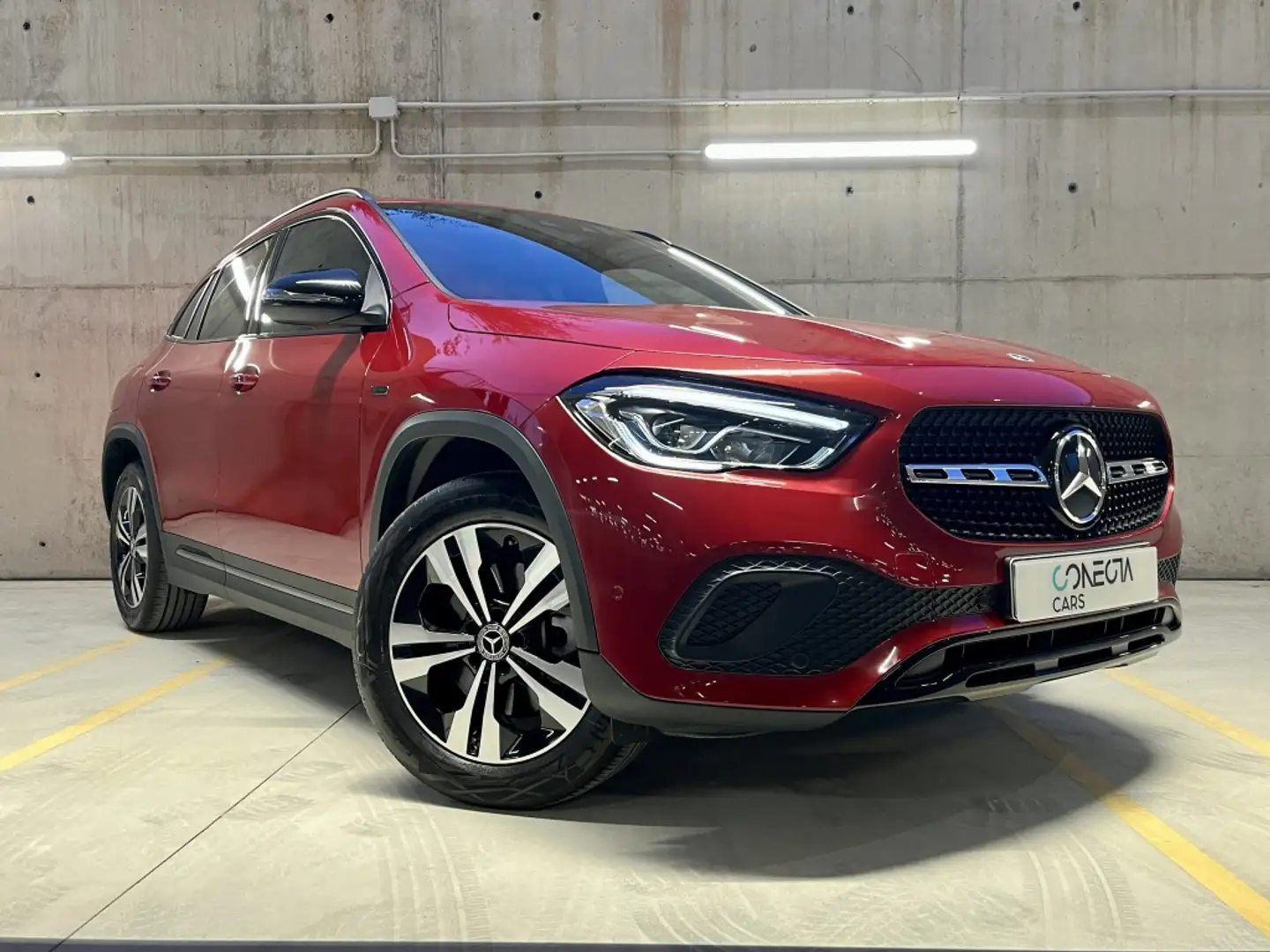 Mercedes-Benz GLA 250 250e Rojo - 2