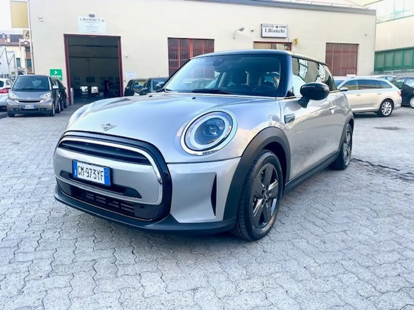 MINI Cooper Mini IV 3p 1.5 Cooper Automatica Cockpit Led Silber - 1