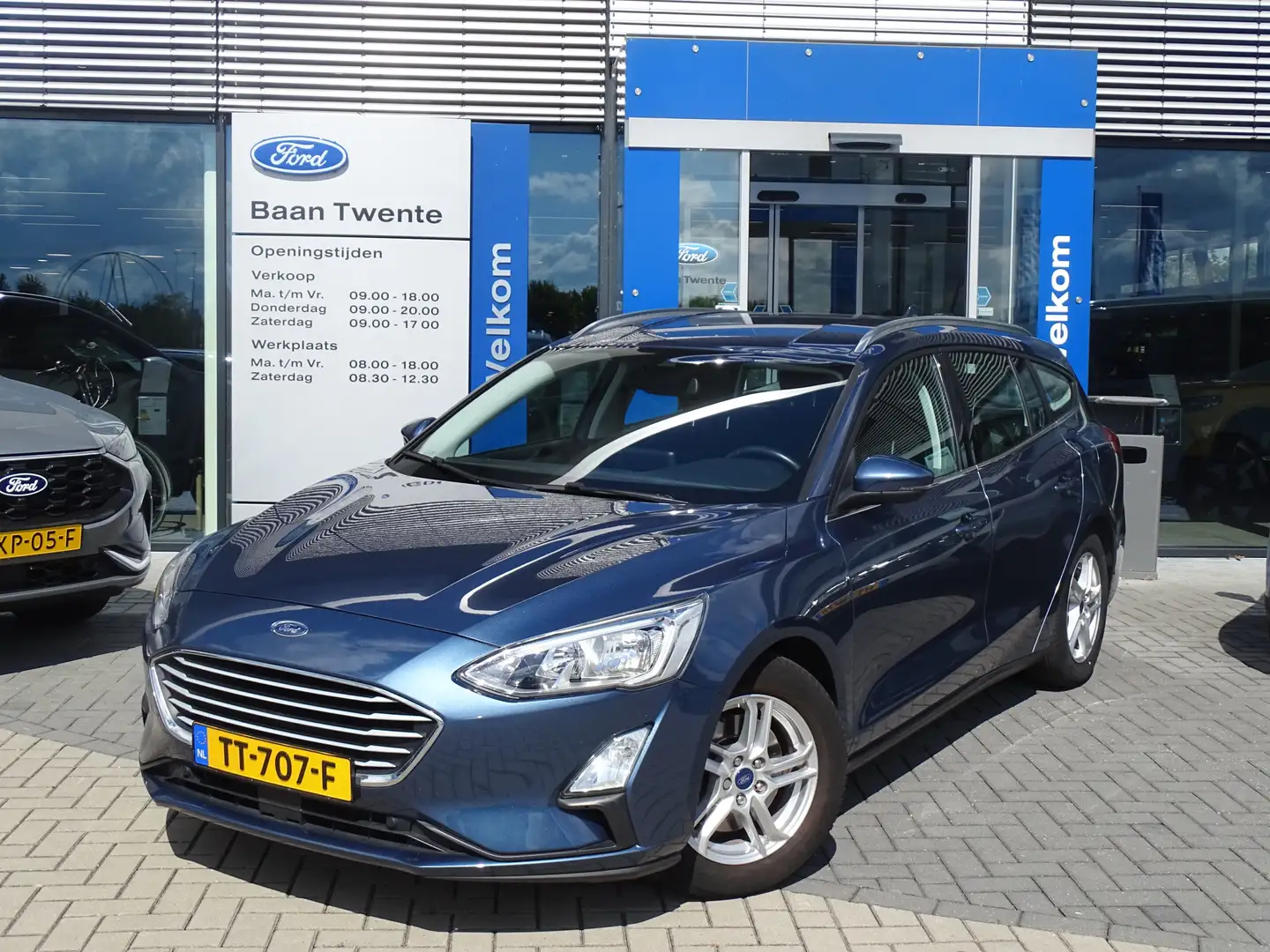 Ford Focus Wagon 1.0 Turbo 100pk Trend Edition Business | air Blauw - 2