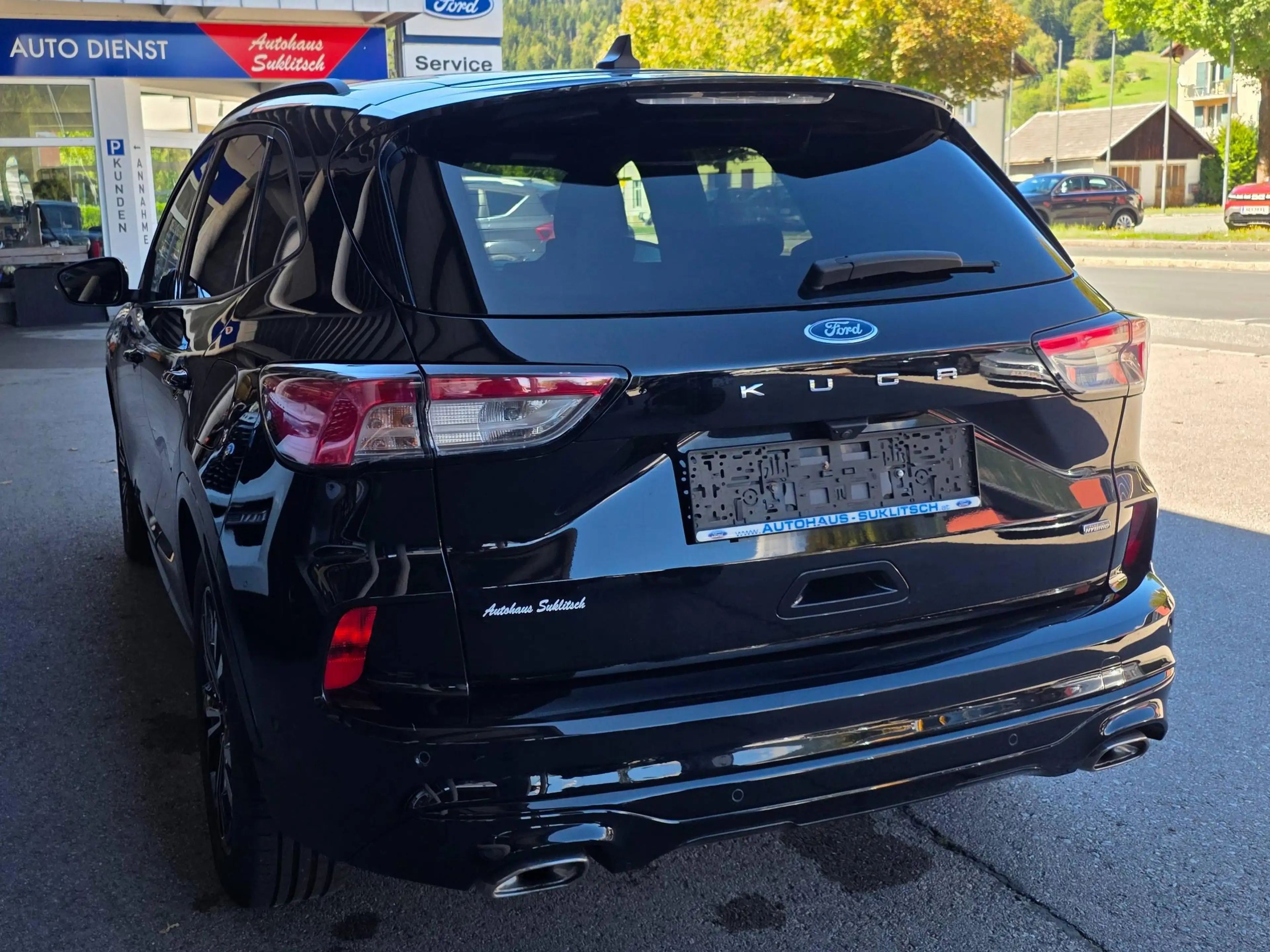 Ford Kuga Plug-In Hybrid ST-Line X — photo 2