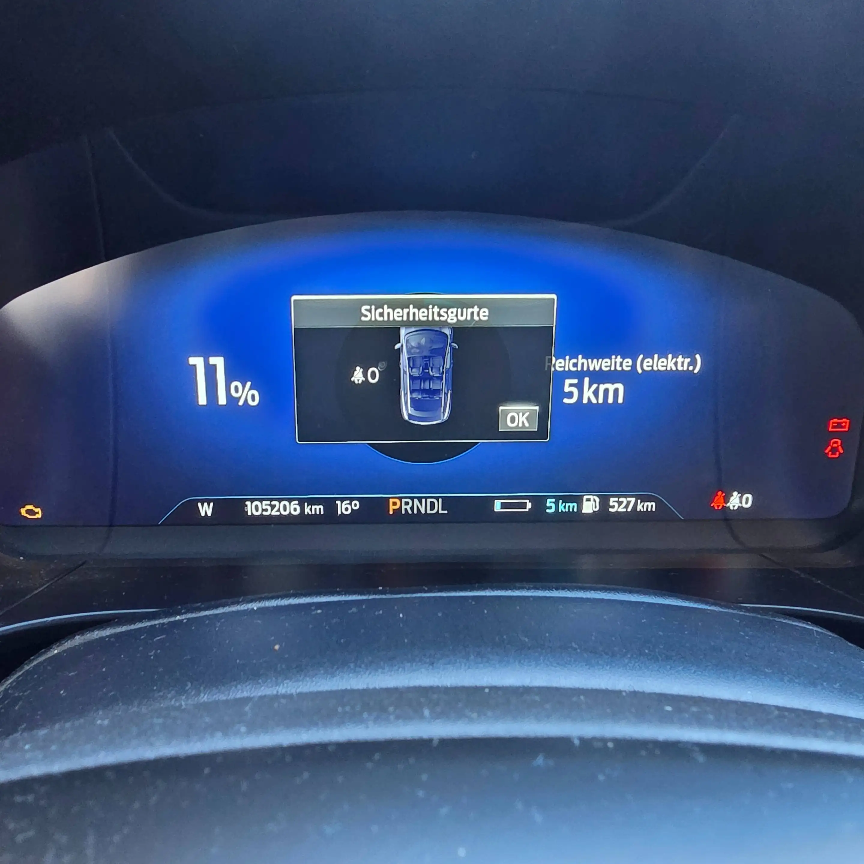 Ford Kuga Plug-In Hybrid ST-Line X — photo 12
