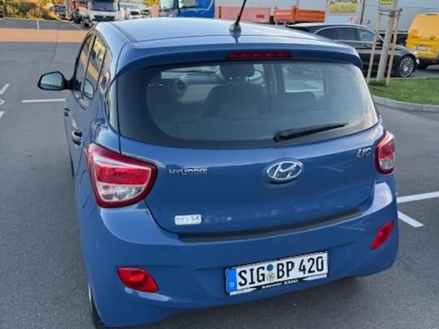 Hyundai i10 i10 1.0 Automatik Classic - 1