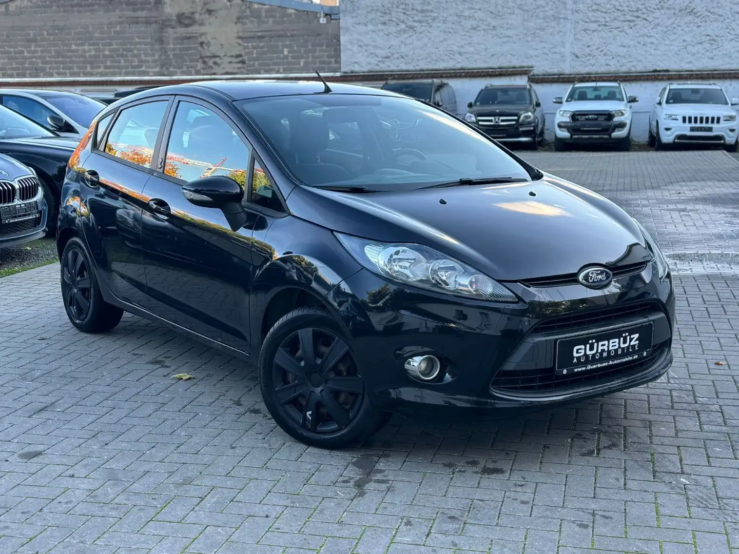 Ford Fiesta Champions Edition Klima*Szhz*Winterreifen - 1