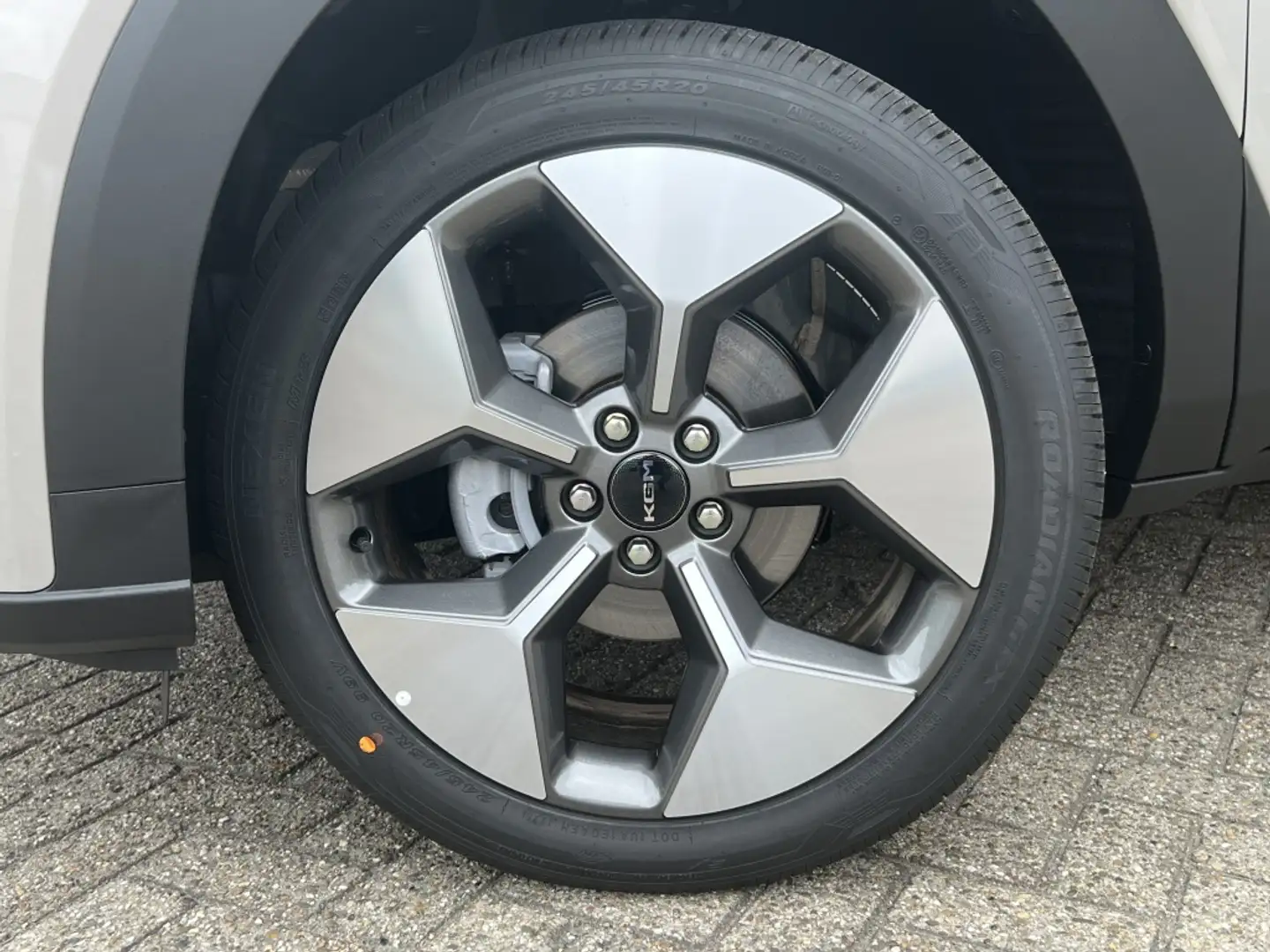 KGM Torres EVX Titanium 73.4 kWh Beige - 2