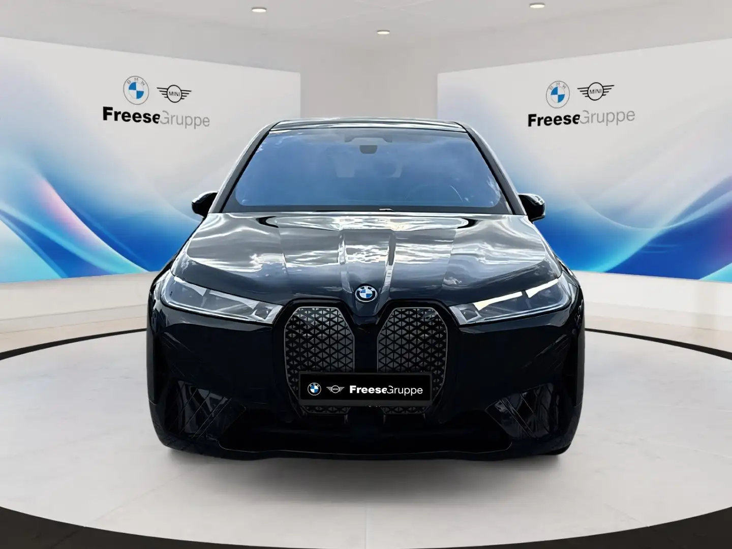 BMW iX xDrive40 Head-Up DAB LED RFK AHK el. Sitze Noir - 2