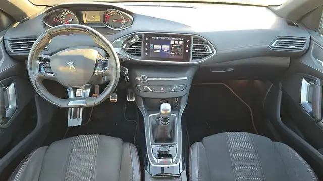Peugeot 308 view 11