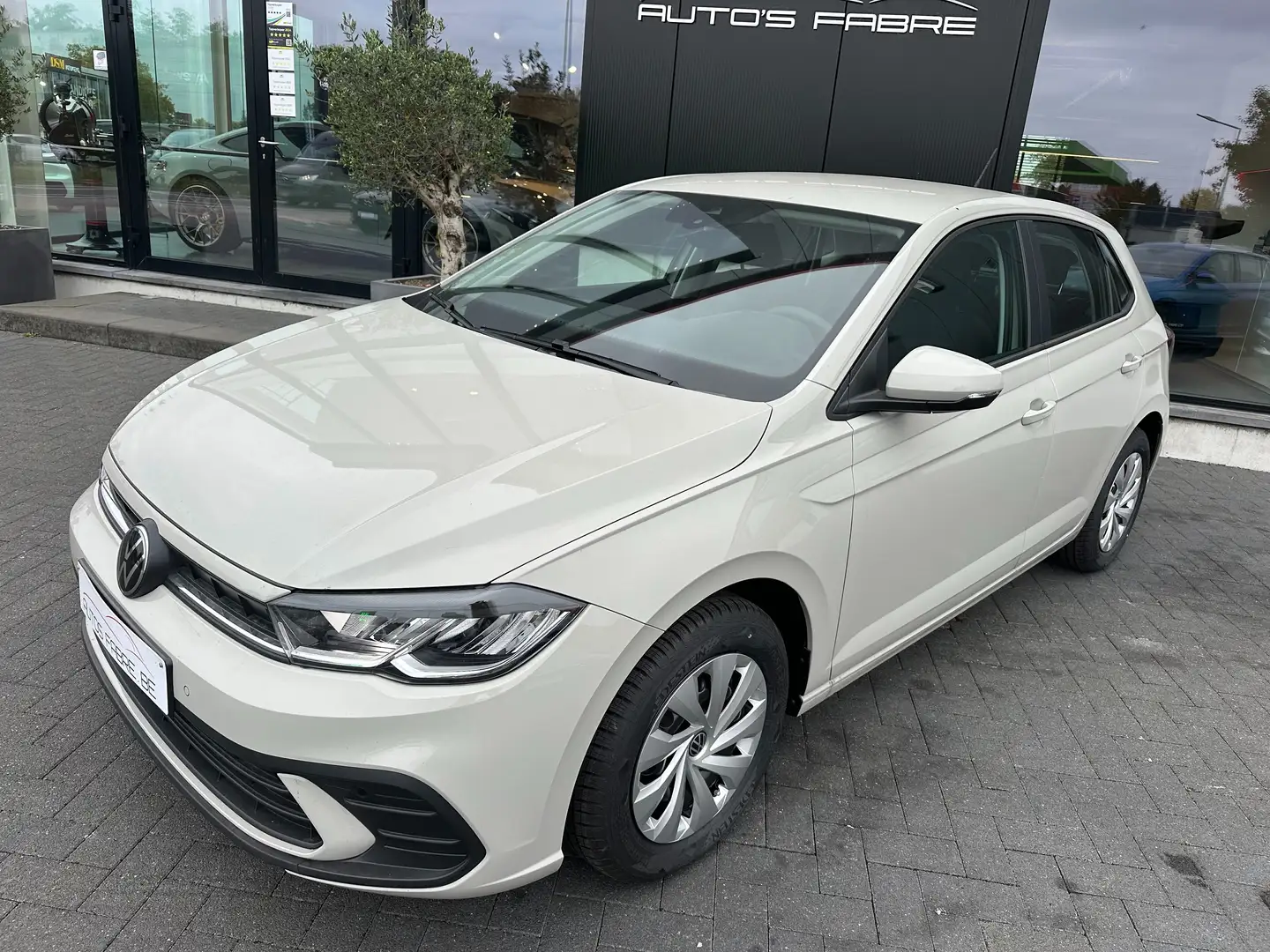 Volkswagen Polo 1.0 i Verwamde zetels Model 2026 !!!!  NIEUW Gris - 1