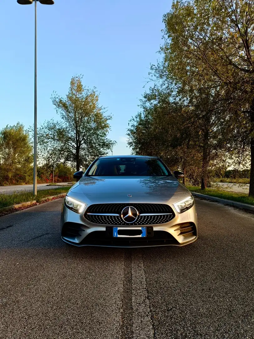 Mercedes-Benz A 220 Amg premium edition Grigio - 2