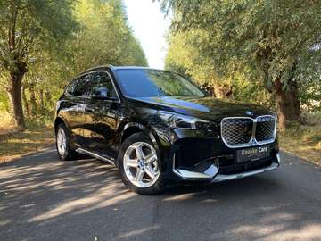 480km radius,Led Lichten,Leder zwart,Parkassist met camera,Navigatie,Aluminium velgen,