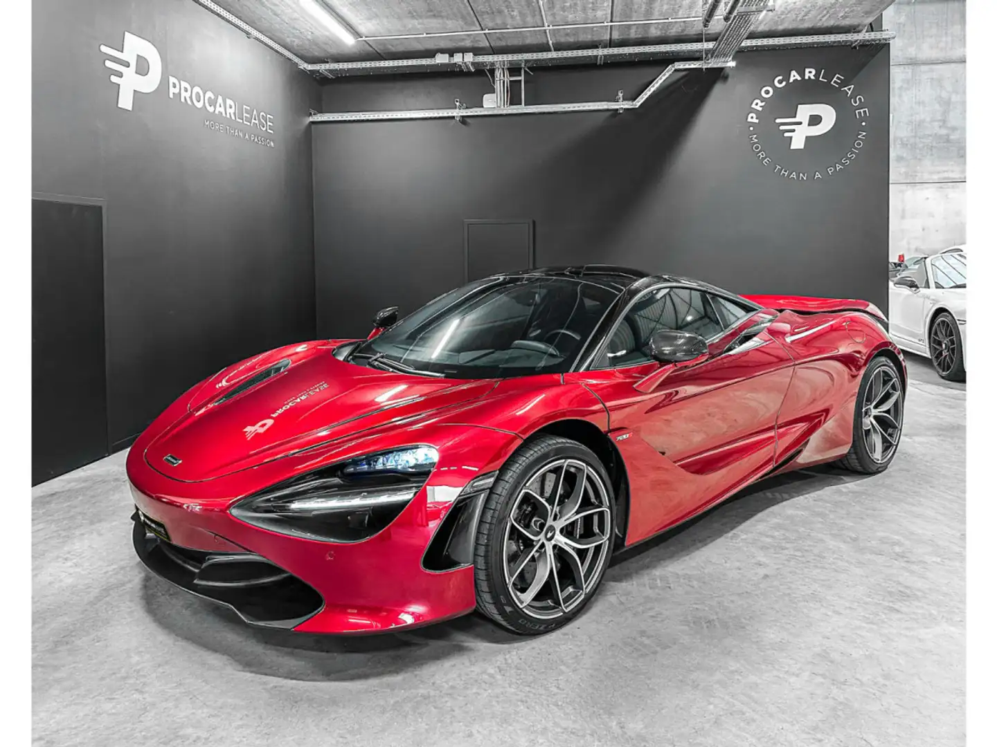 McLaren 720S PERFORMANCE / LIFT Red - 2
