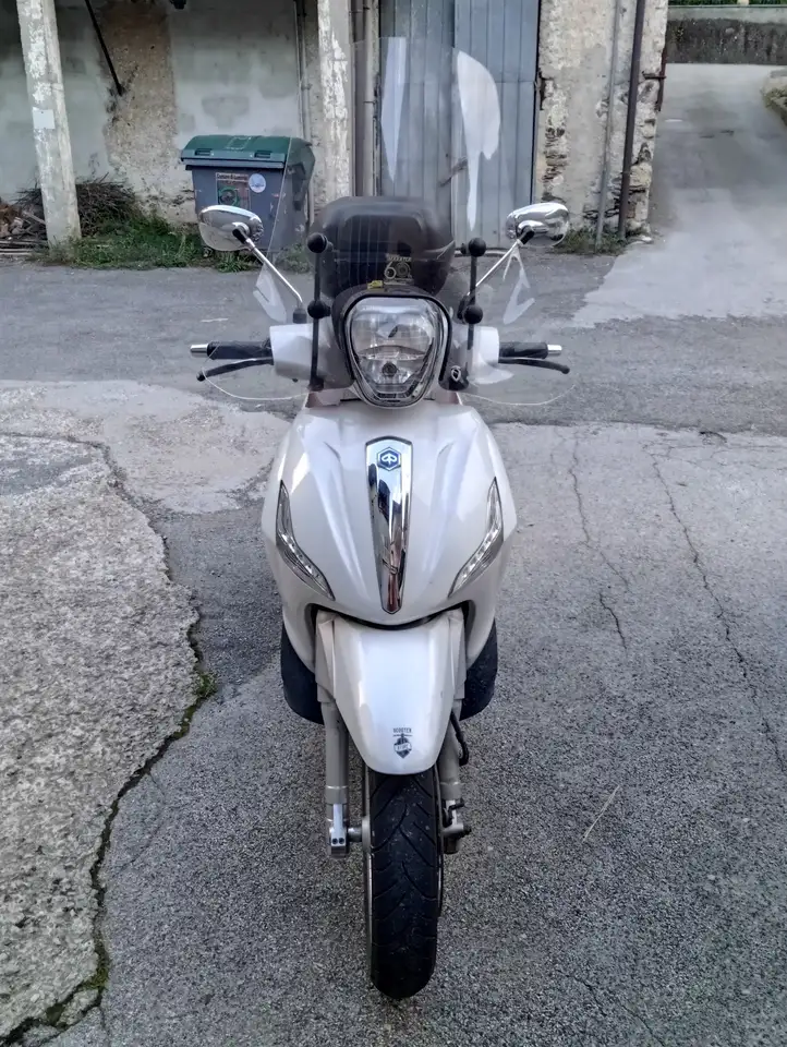 Piaggio Beverly 300