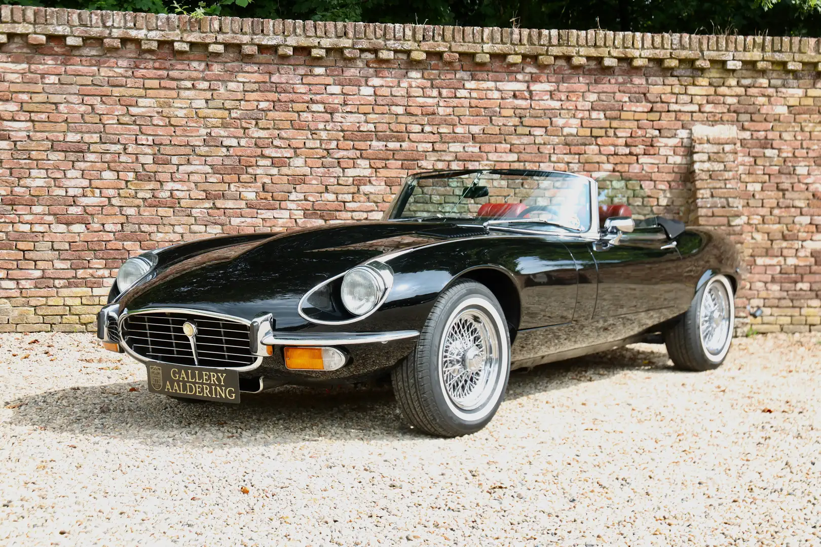Jaguar E-Type V12 Roadster "Manual gearbox" Wonderful driver's c Zwart - 1