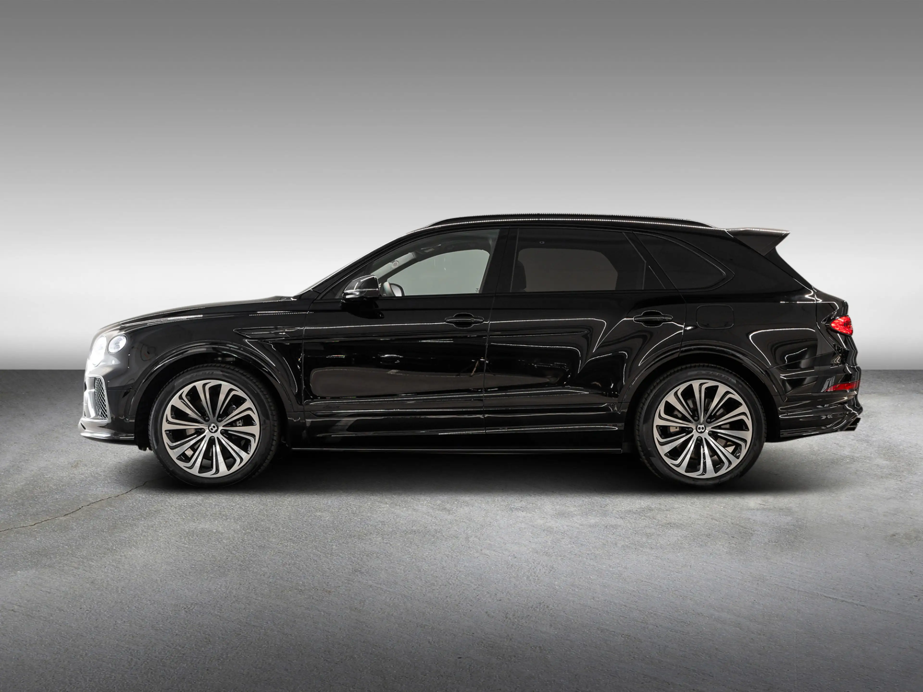 Bentley Bentayga Azure Hybrid | Coming soon — photo 4