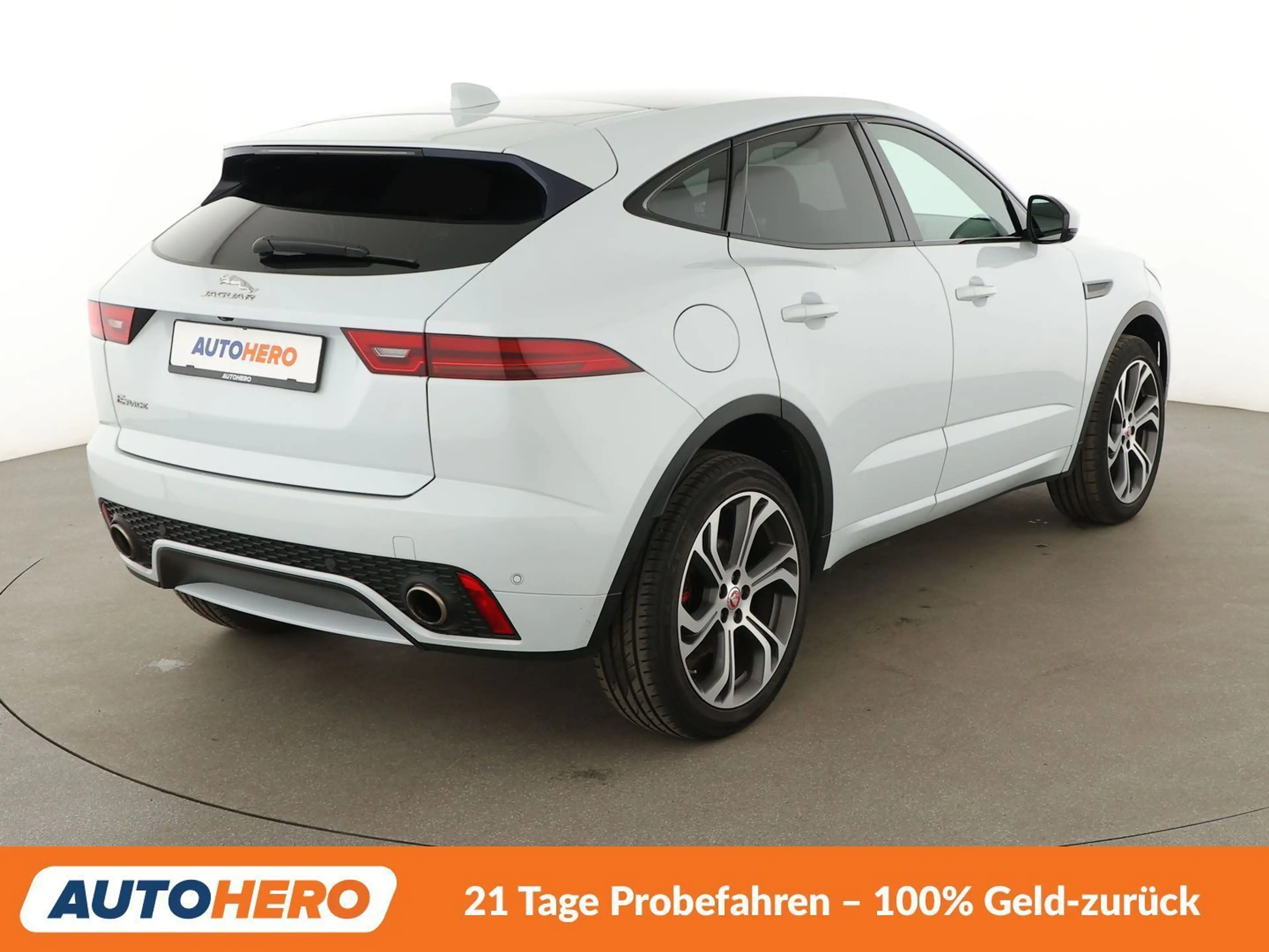 Jaguar E-Pace P250 AWD Aut.*NAVI*TEMPO*CAM*PDC*LIM*ALU* — photo 6