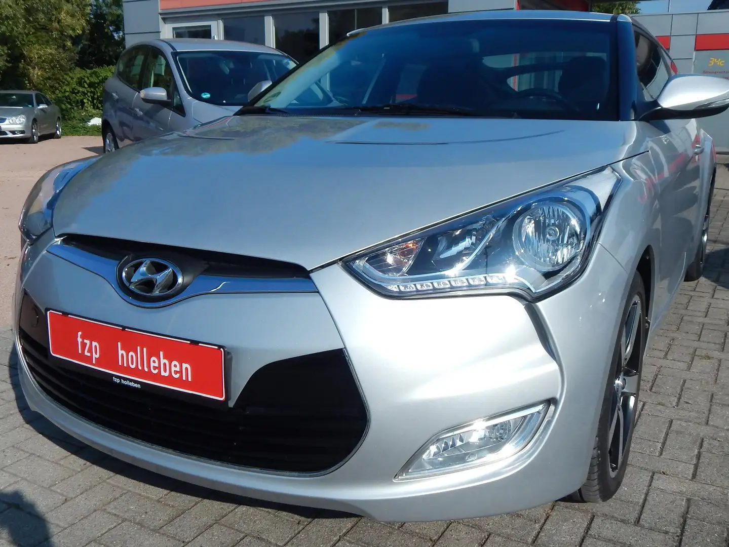 Hyundai VELOSTER Style Silber - 1