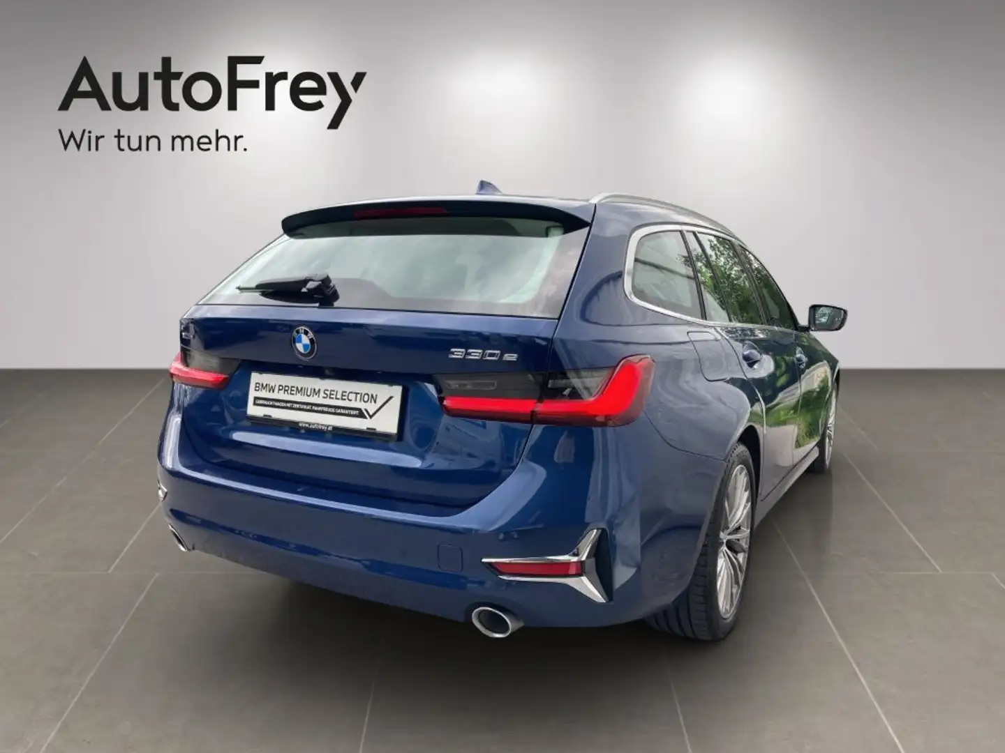 BMW 330 330e xDrive Blau - 2
