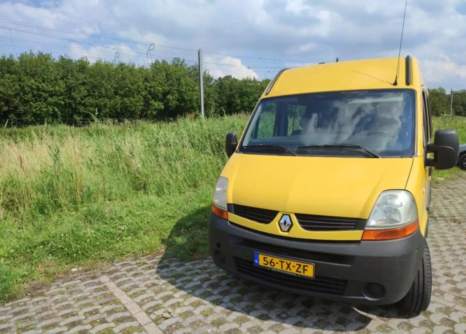 Renault Master Master T28 2.5 dCi L2H2 Geel - 2