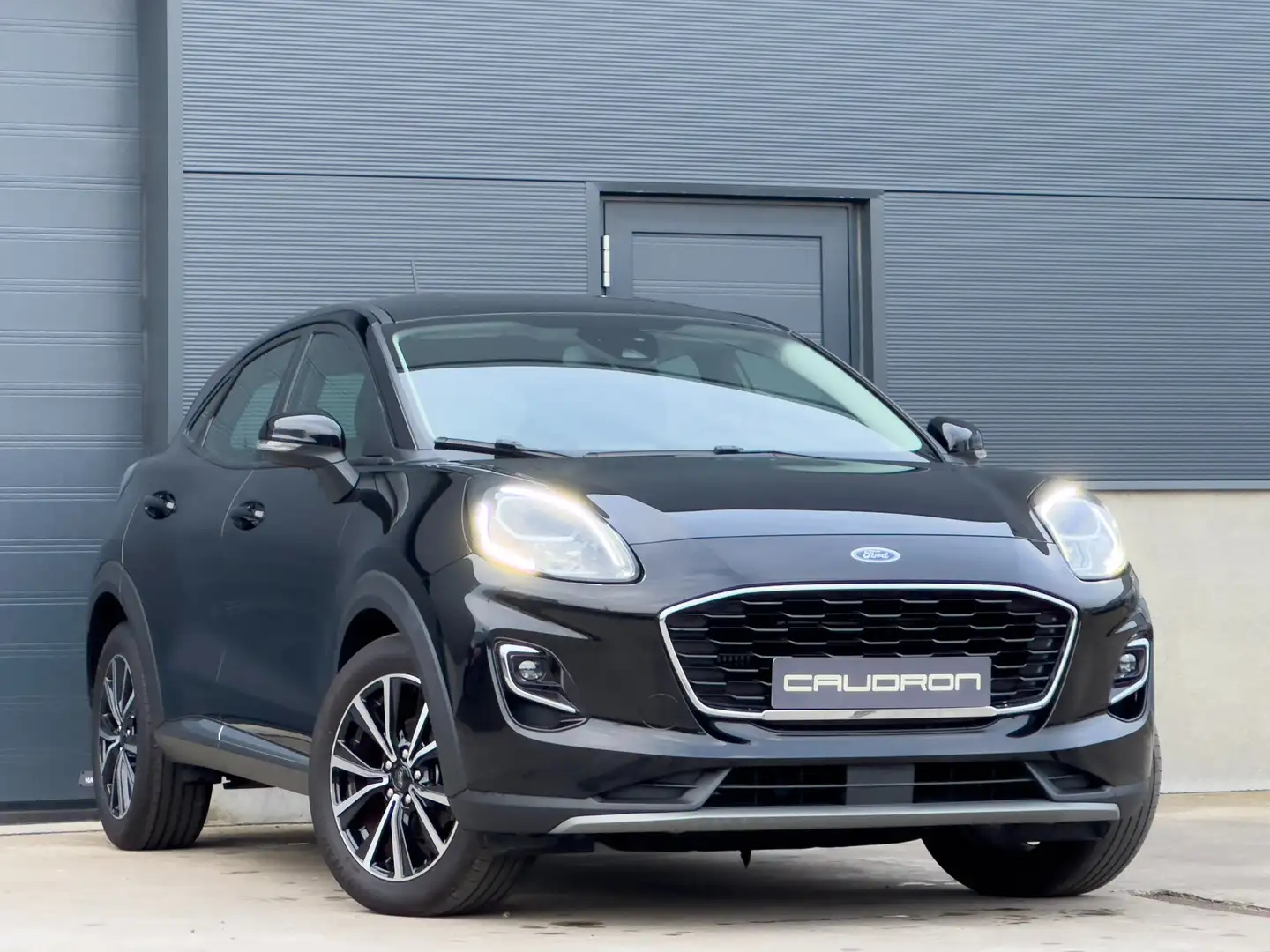Ford Puma 1.0 EcoB. 125pk Hybrid Titanium | 2022 | SUV Noir - 2