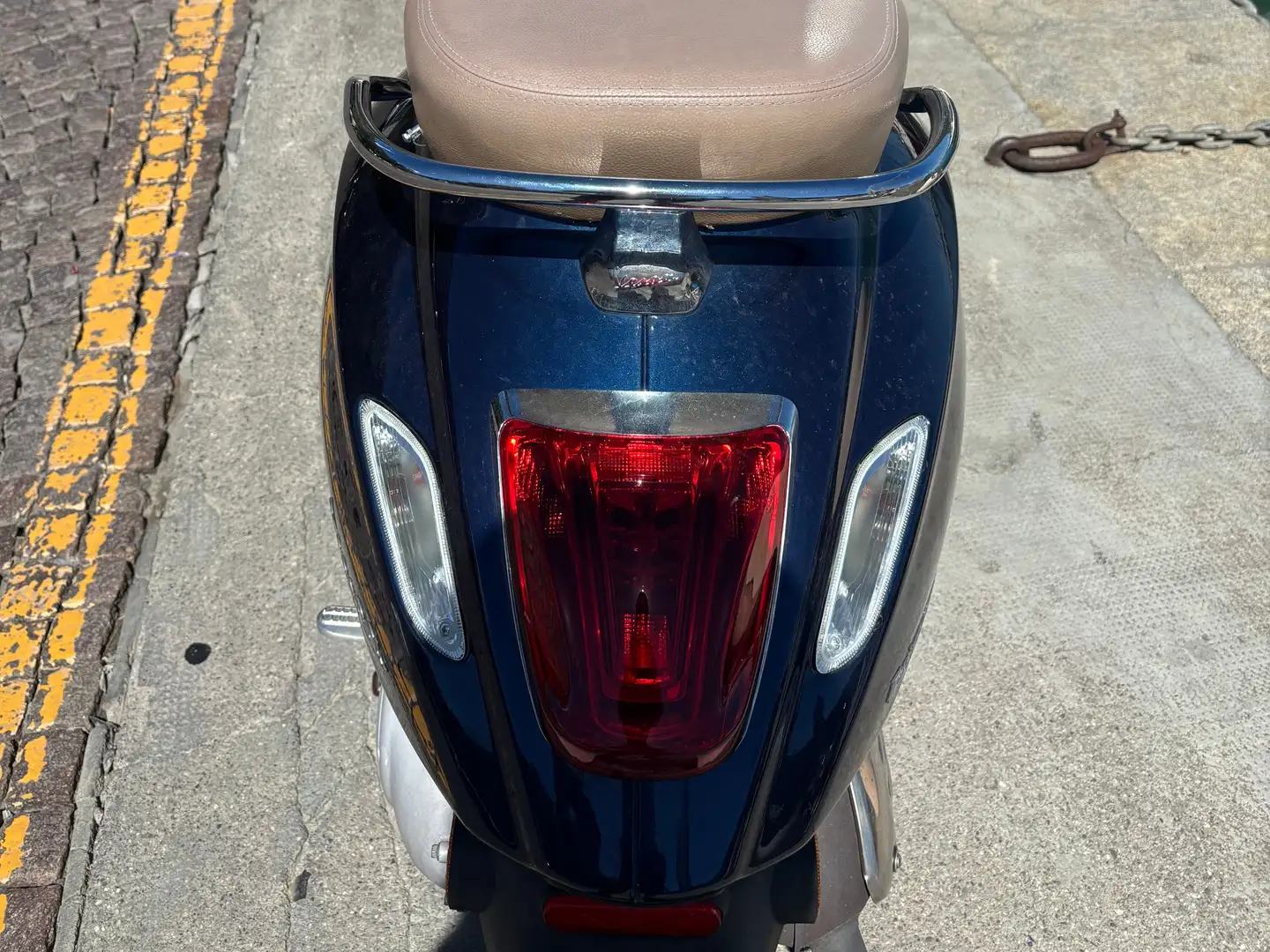 Vespa Primavera 50 2 T Blu/Azzurro - 2