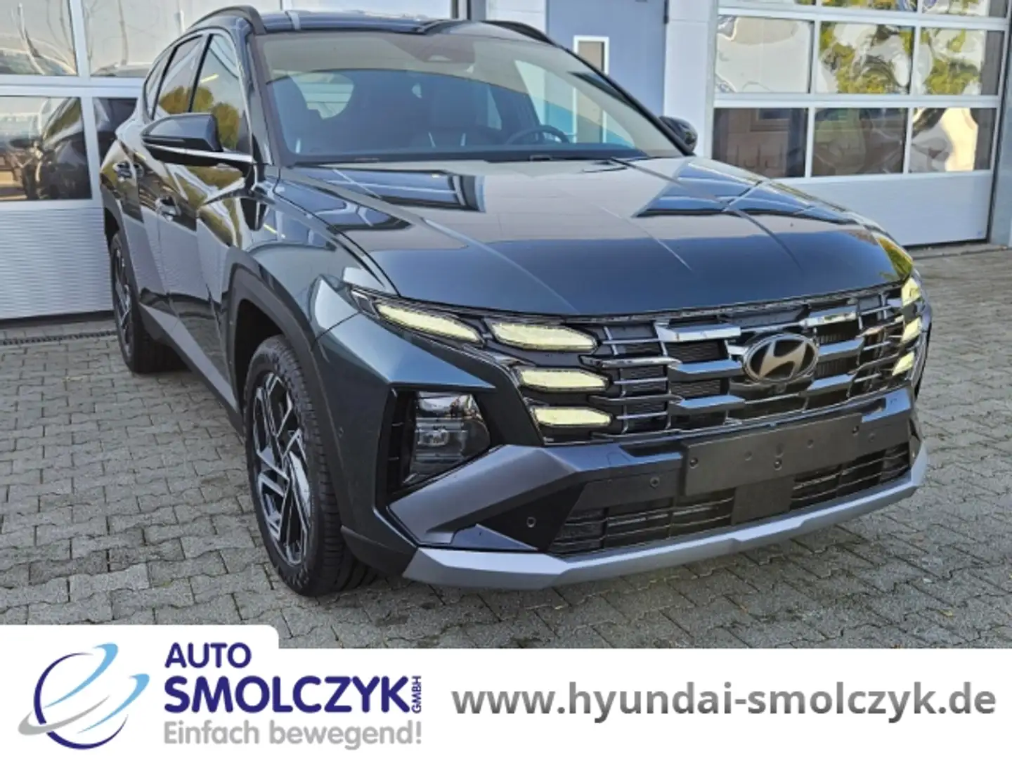 Hyundai TUCSON PRIME 1.6 T-GDI 7-DCT 4WD+ASSISTENZPAKET Grün - 2