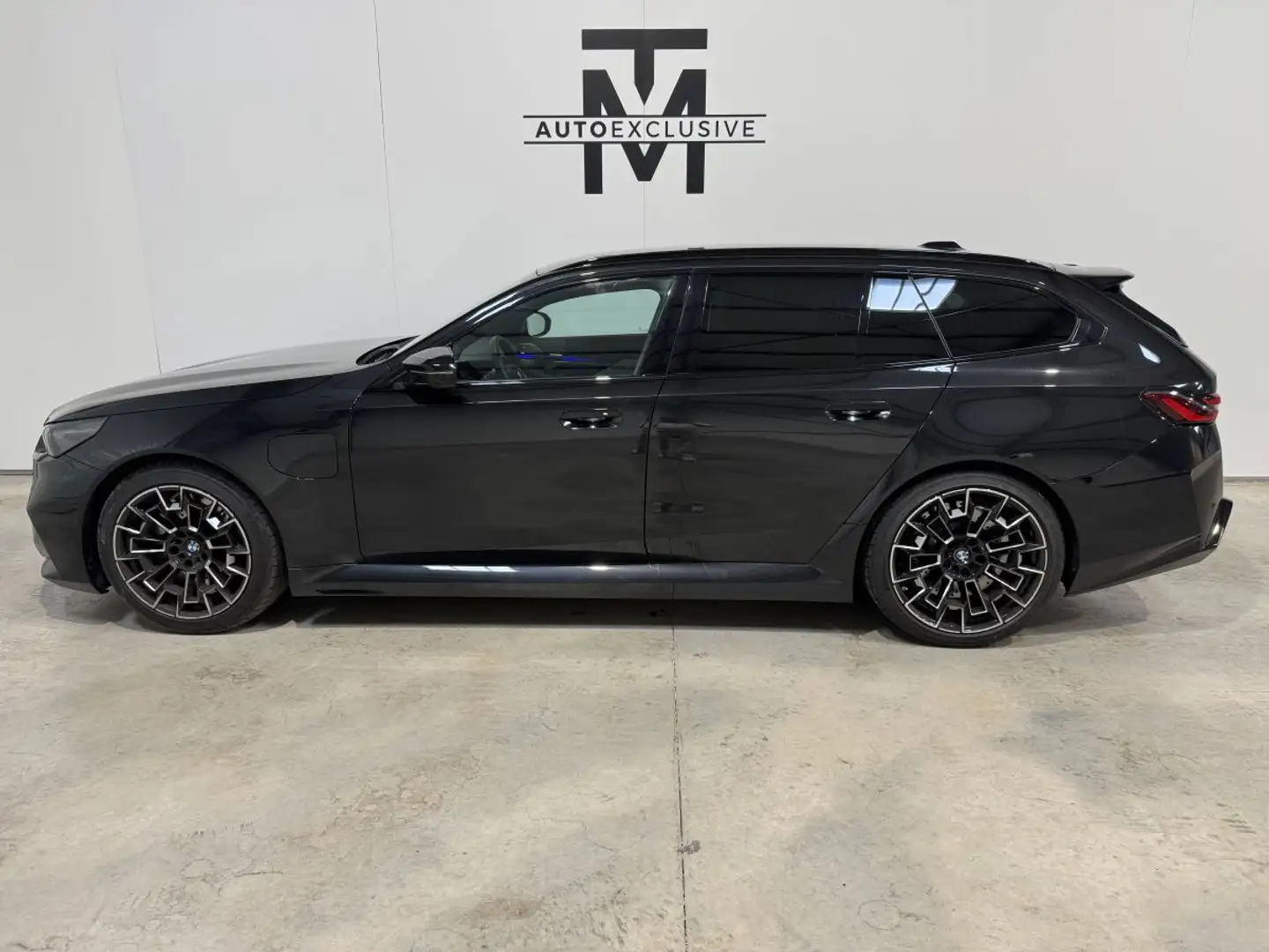 BMW M5 TOURING G99 Touring PHEV 727 ch BVA8 - 2