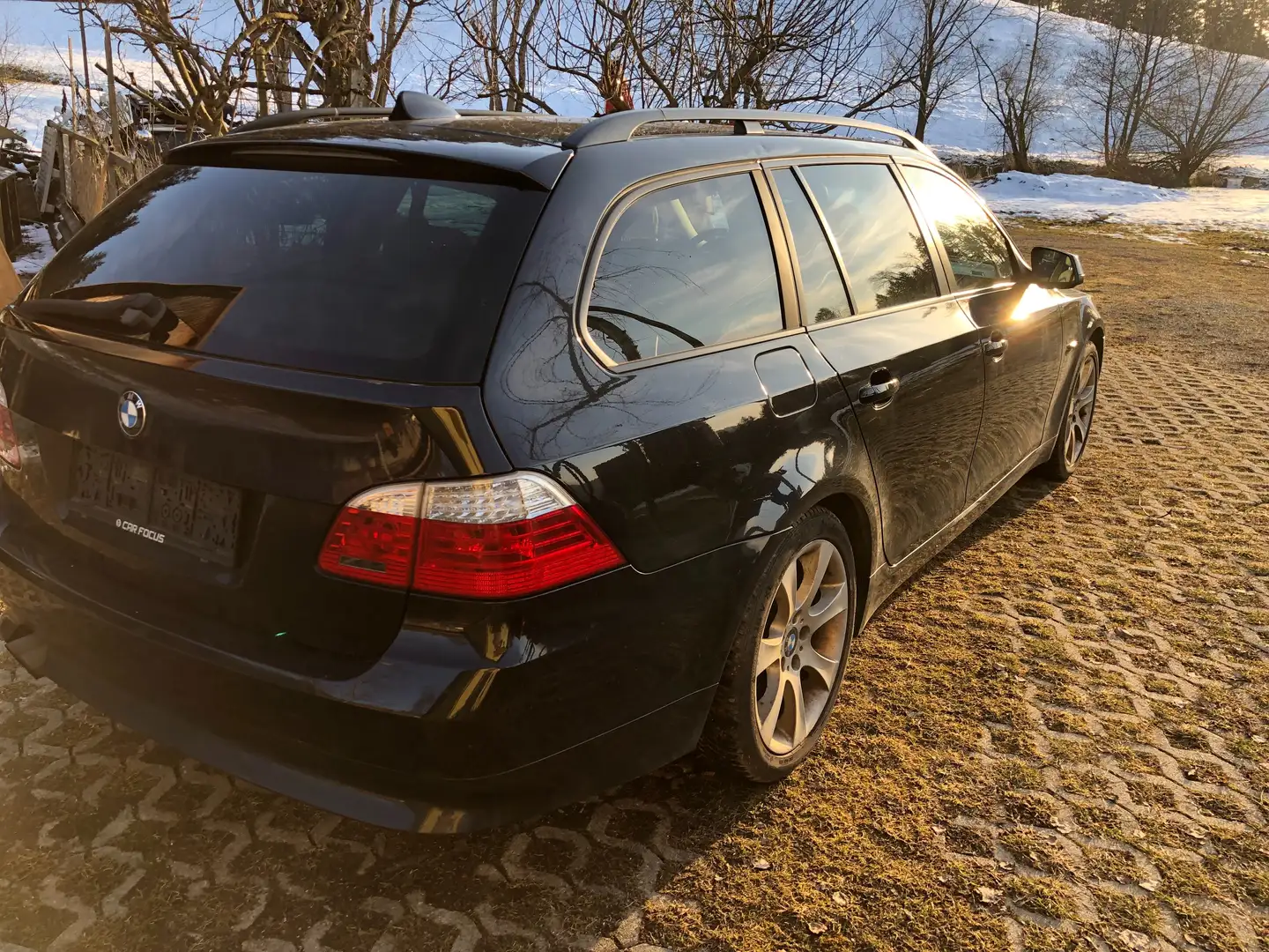 BMW 530 530xd Touring Zwart - 2
