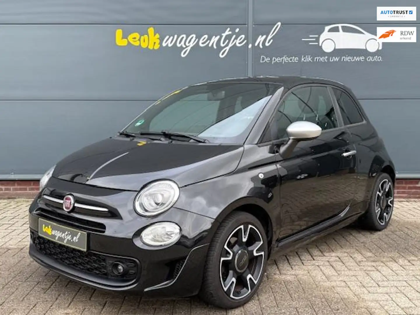 Fiat 500 1.2 Rockstar Automaat *carplay *navi *pano *cruise Zwart - 1