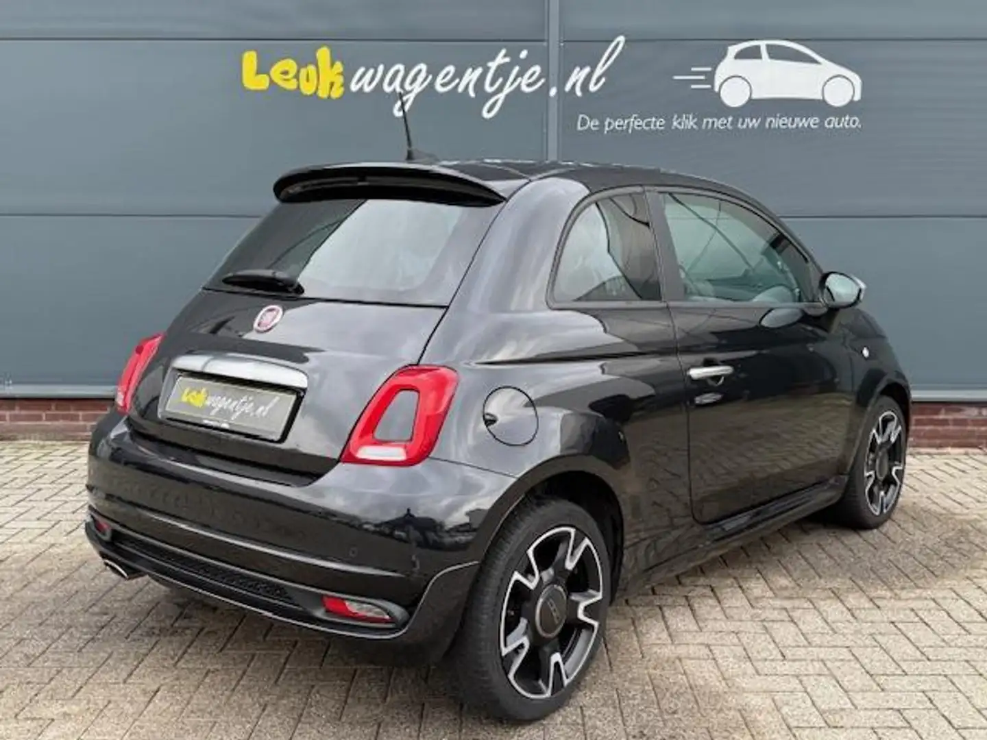 Fiat 500 1.2 Rockstar Automaat *carplay *navi *pano *cruise Zwart - 2