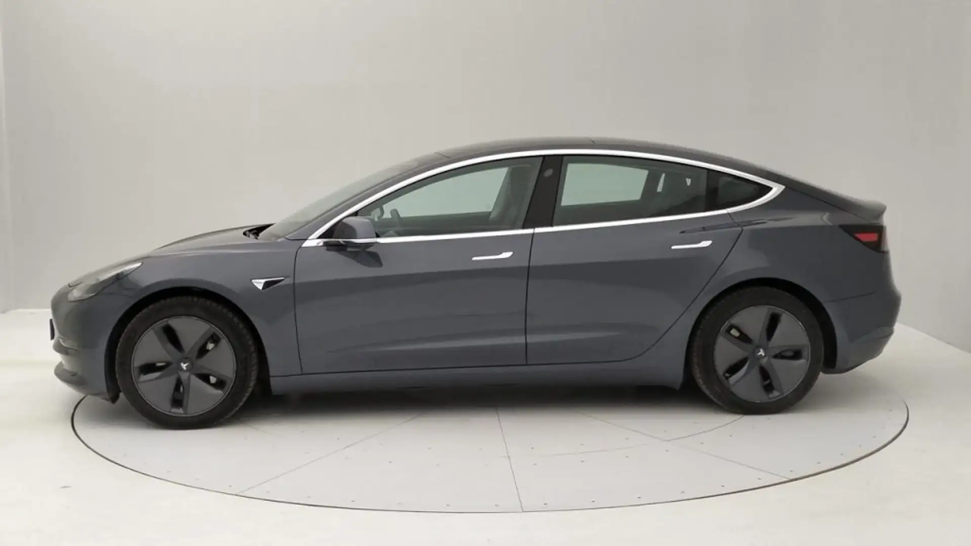 Tesla Model 3 Long Range Dual Motor awd Grey - 2