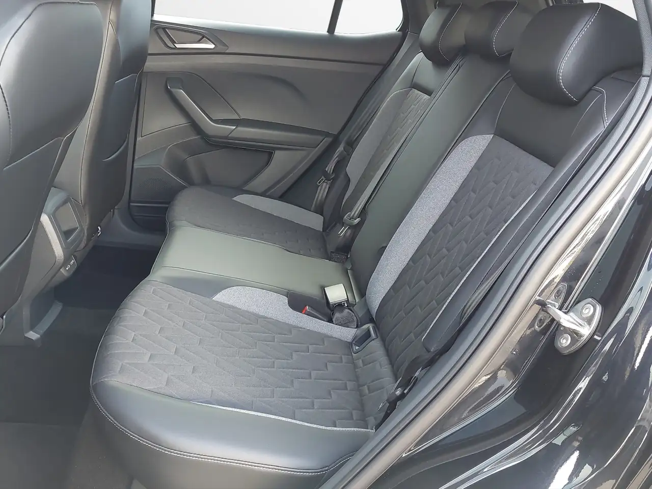 Volkswagen T-Cross 1.5 TSI DSG Energy 11
