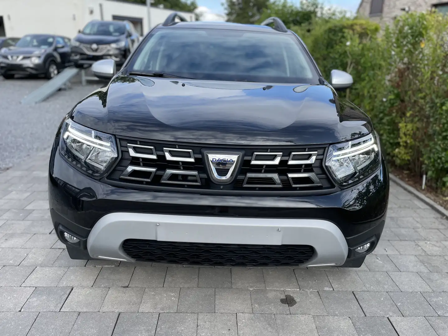 Dacia Duster DUSTER 1.3i 2WD PRESTIGE AUTOMAAT/LEDER/36000KM/E6 Zwart - 2