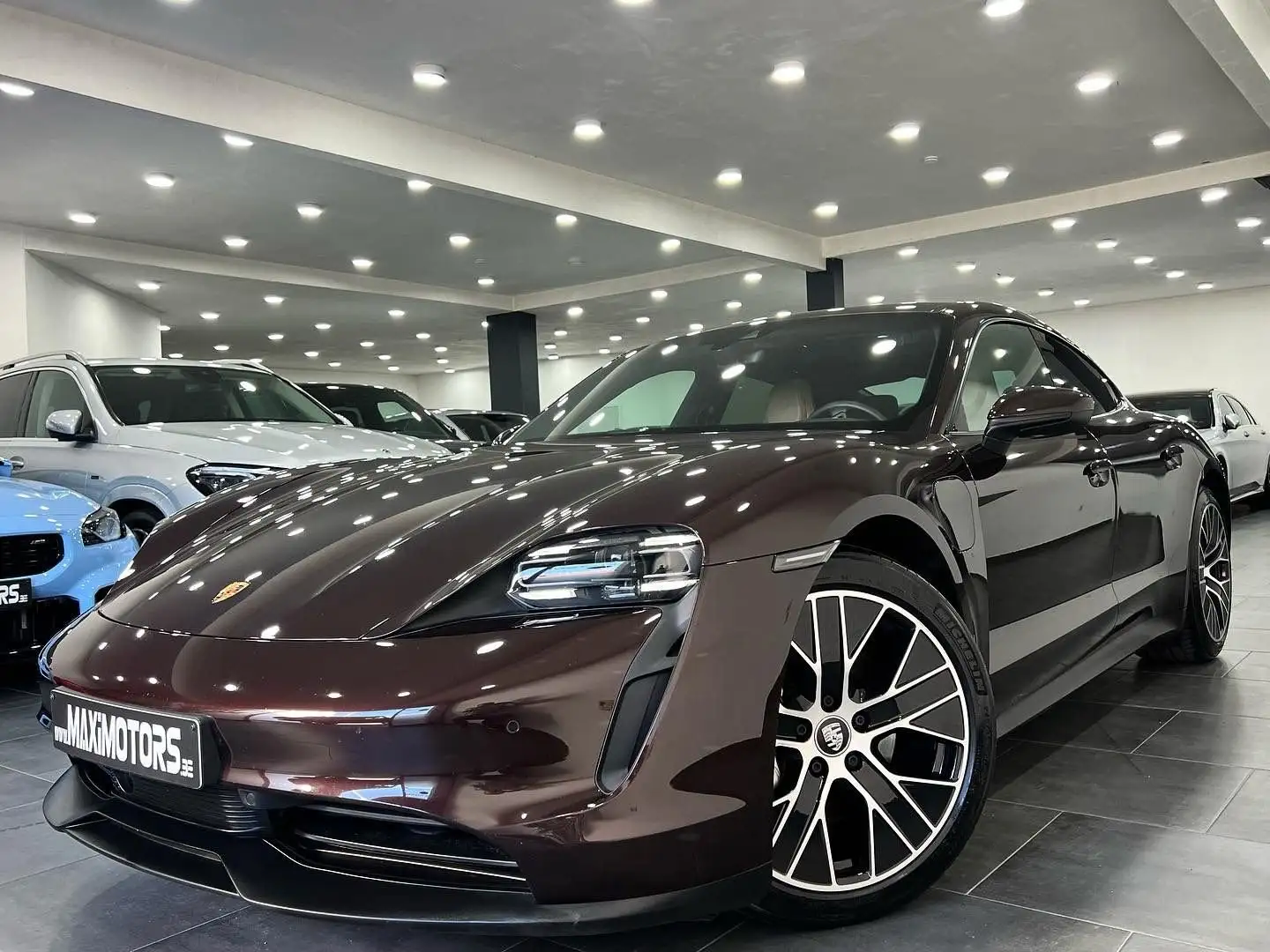 Porsche Taycan Performance 93.4 kWh 381ps 43315Km 21% VAT Marrone - 1