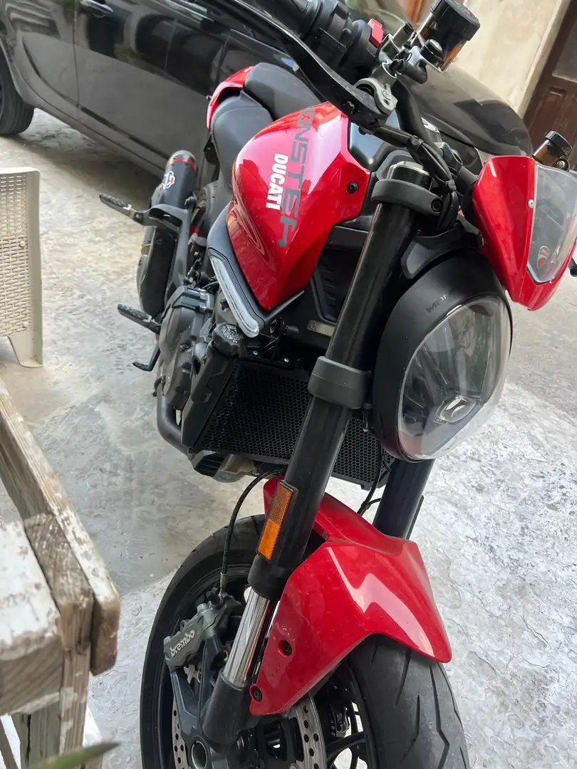 Ducati Monster 937 - 2