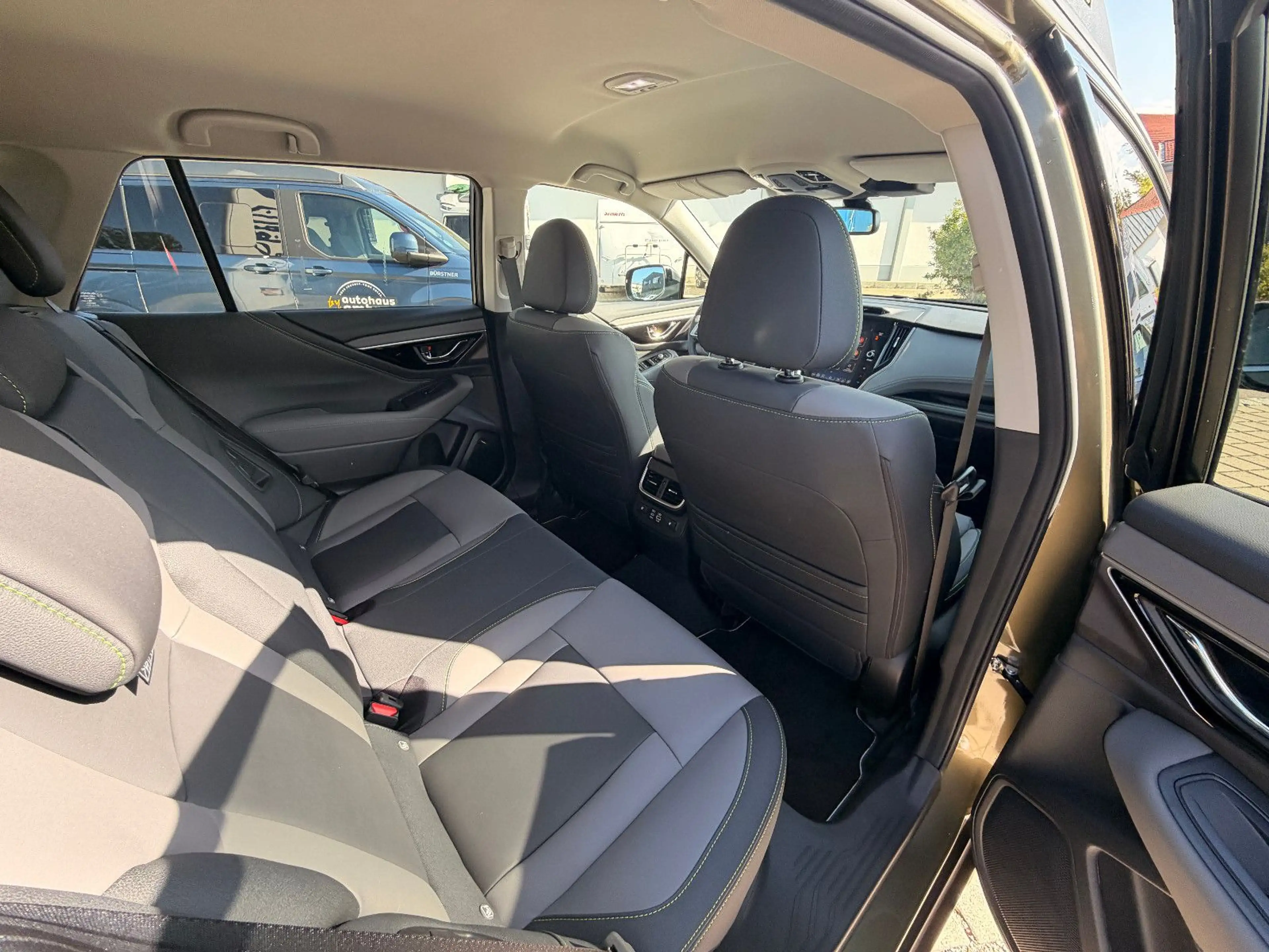 Subaru OUTBACK 2.5i Exclusive Cross*EyeSight*ACC*LED* — photo 12