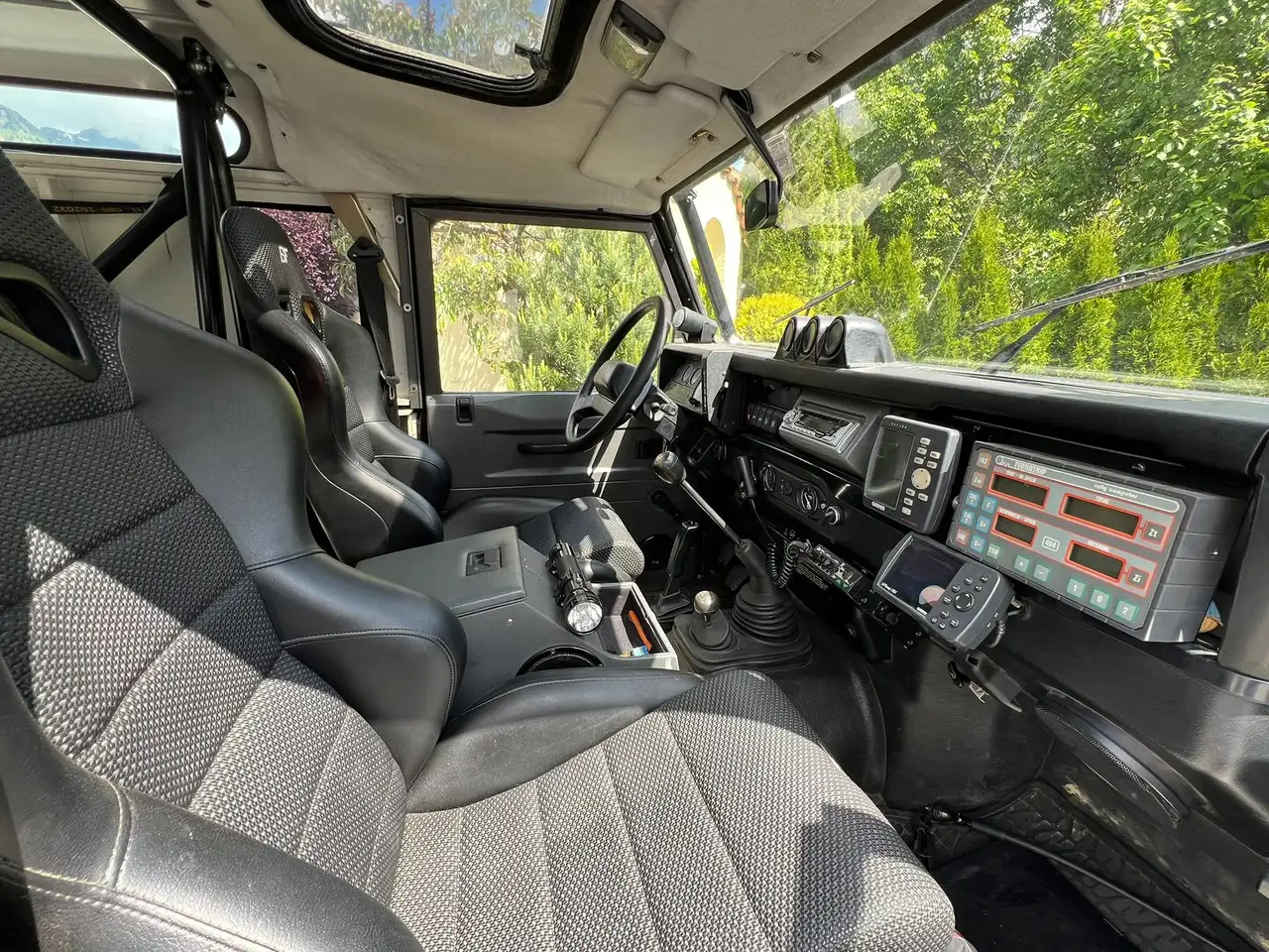 Land Rover Defender 90 TD RALLY Sonderaufbau, foto 7