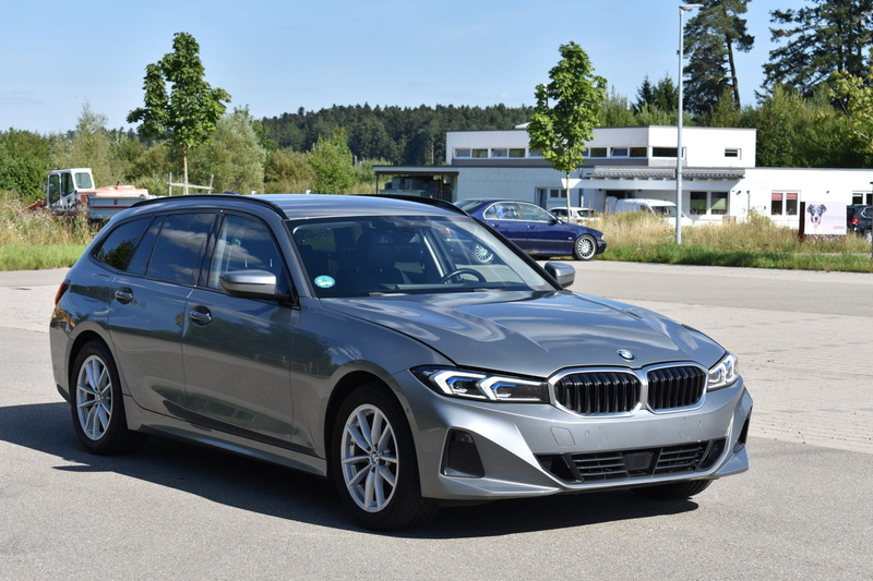 BMW 318 d*WIDESCEEN*AHK*LED*AHK*HUD*ACC*Kamera