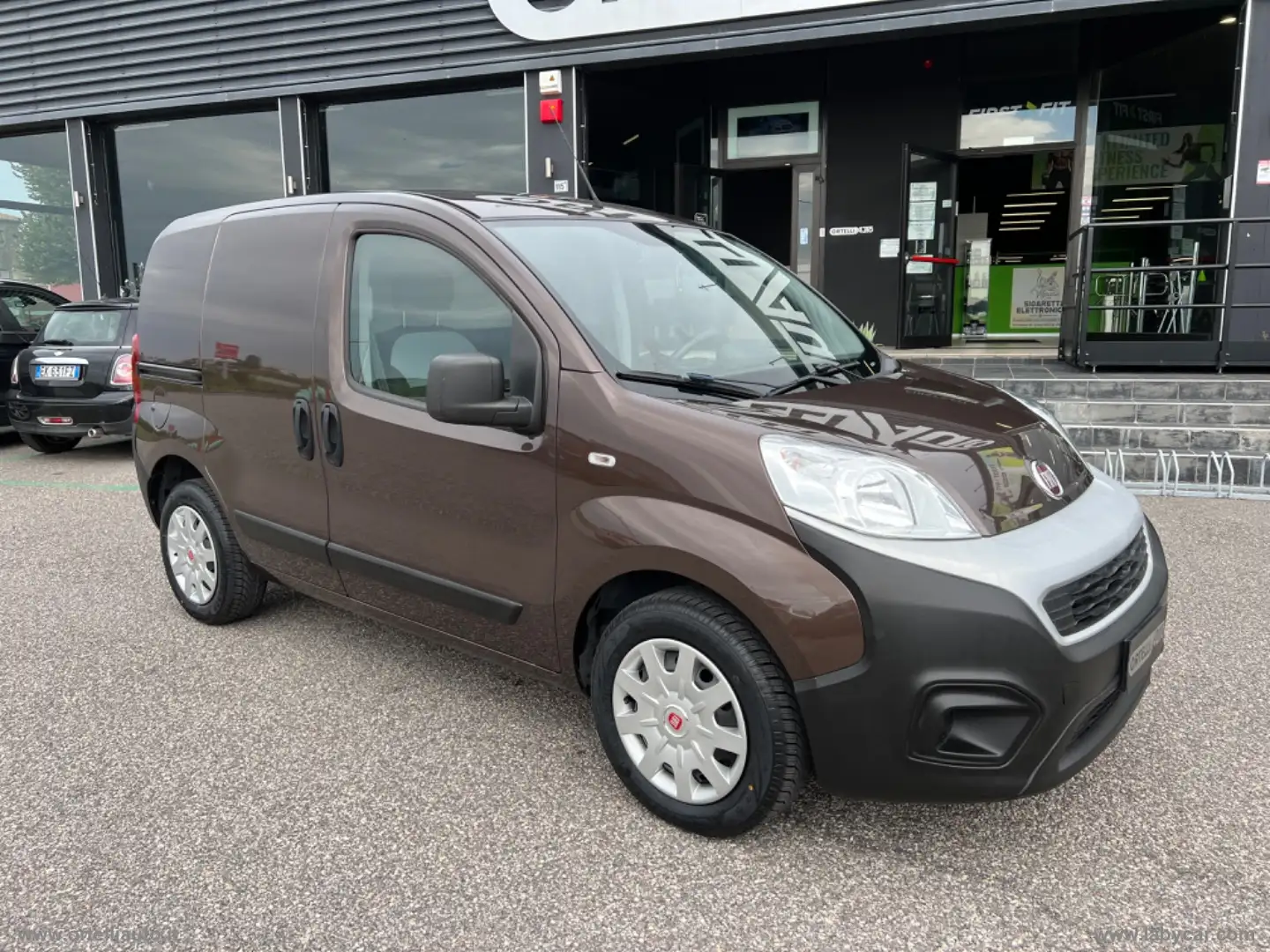 Fiat Fiorino 1.3 MJT 95CV Cargo SX + IVA Gris - 2