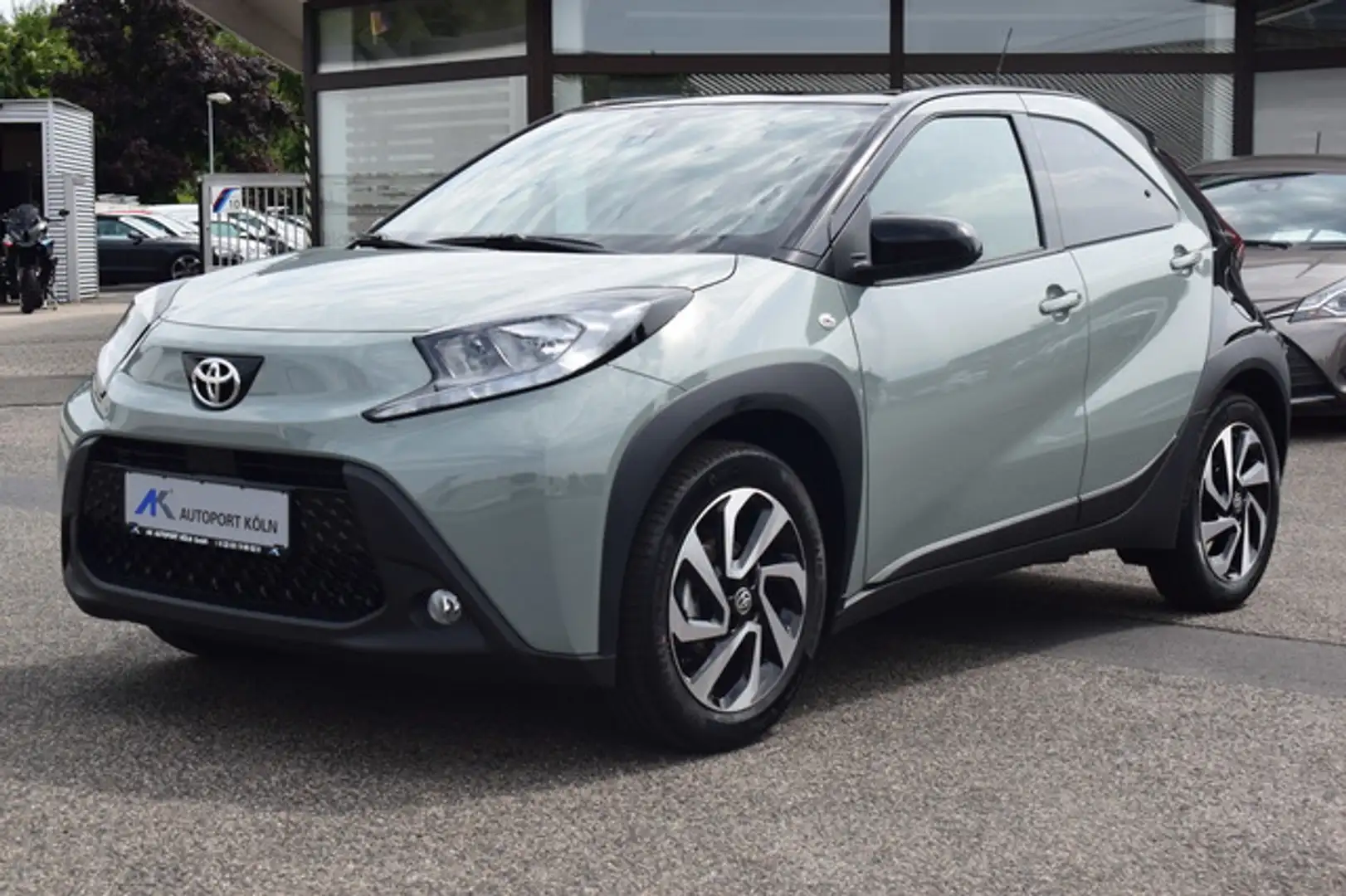 Toyota Aygo X Team D*R-Kamera*SHZ*Design-Paket* Зелёный - 2