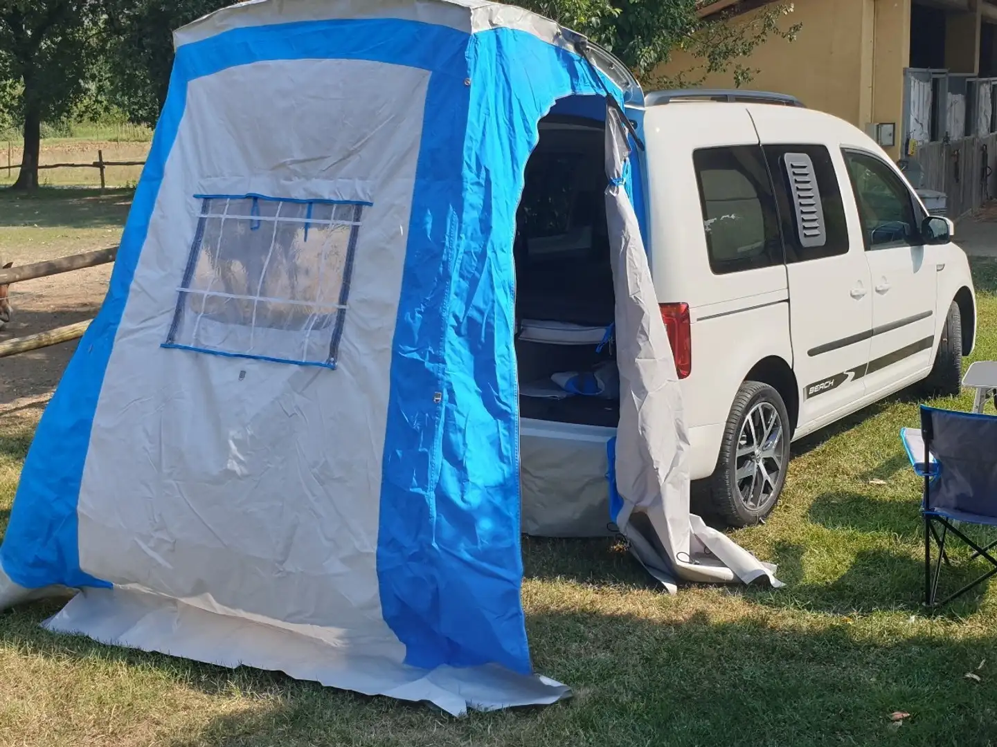 Volkswagen Caddy Beach 1.4 TGI Blanco - 2