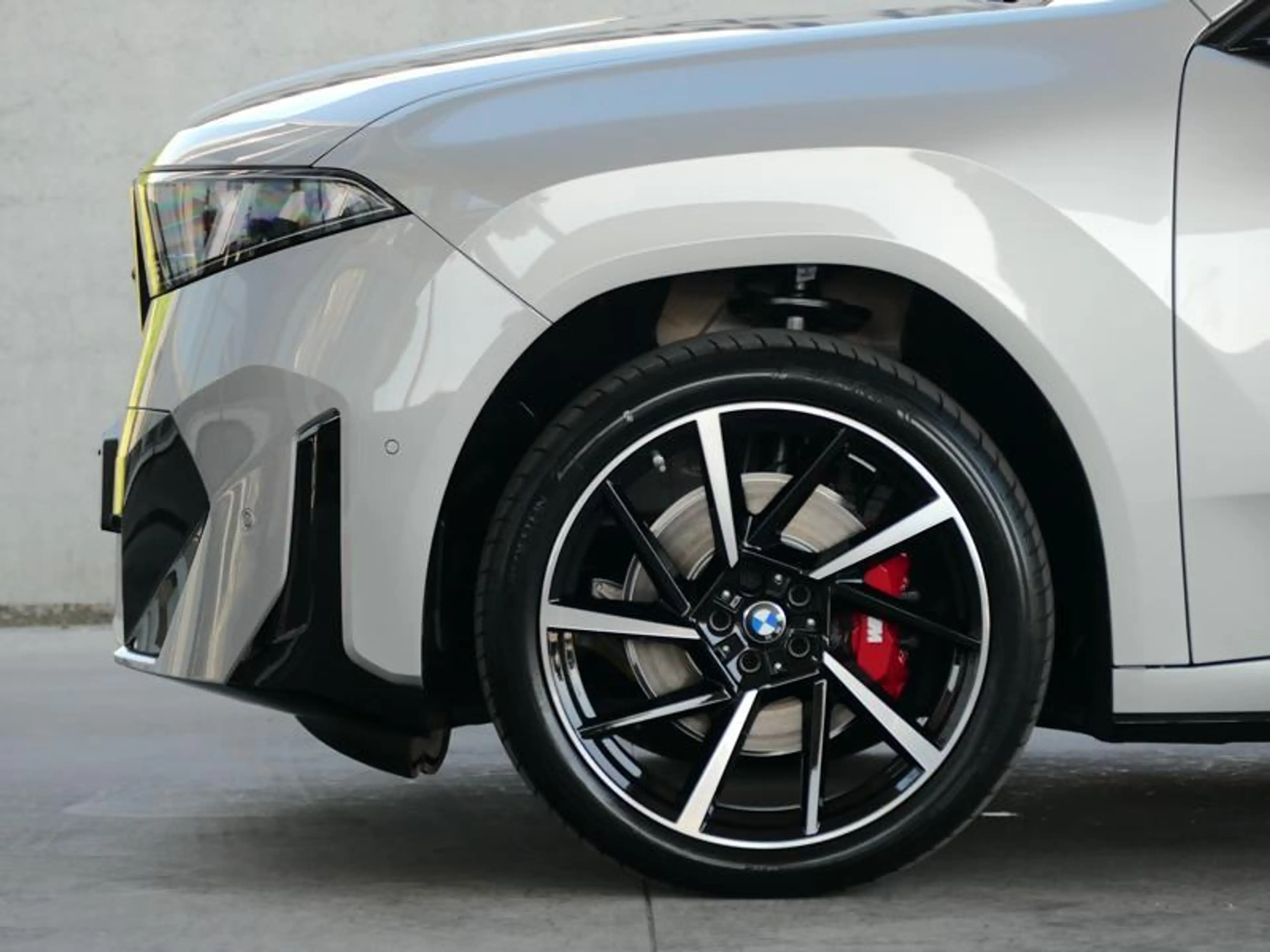 BMW iX3 iX3 50 xDrive M Sport Pro | TOWB | PANO | ICONIC G — photo 8