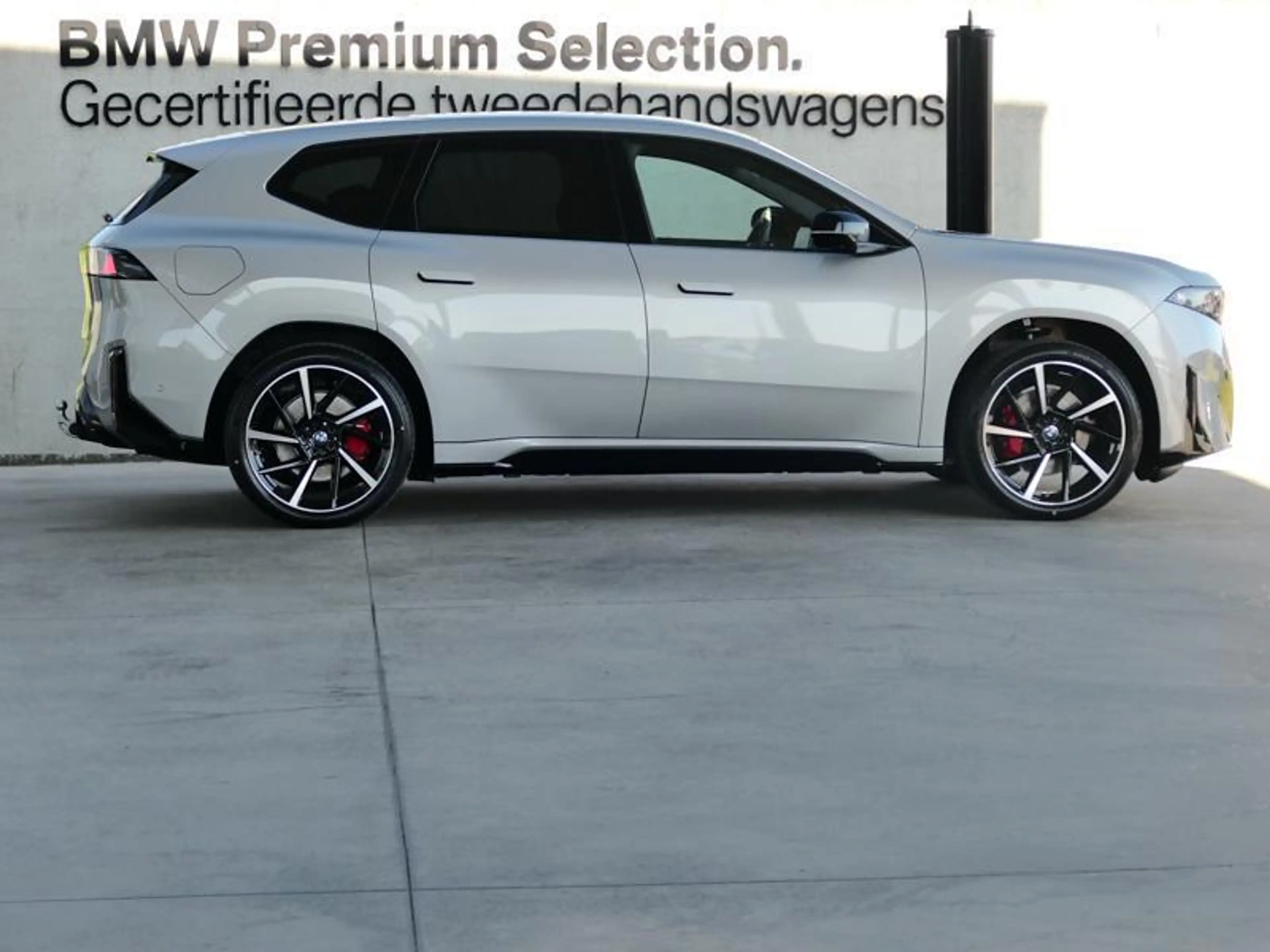 BMW iX3 iX3 50 xDrive M Sport Pro | TOWB | PANO | ICONIC G — photo 3