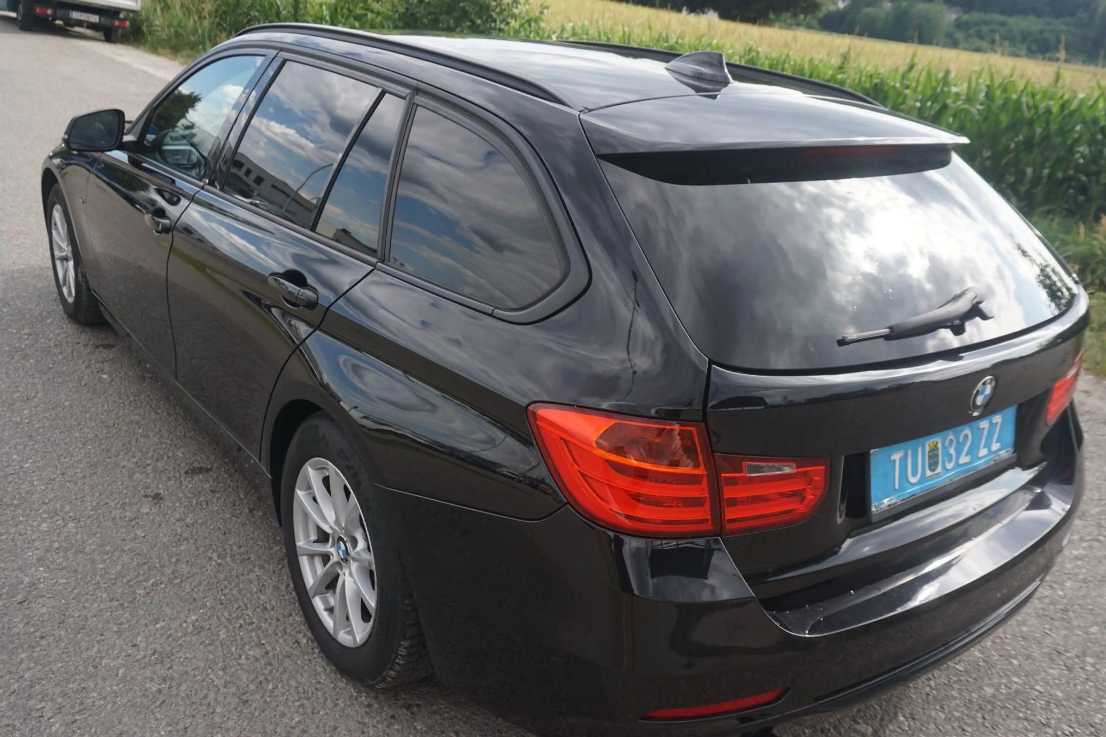 BMW 316 d Touring — photo 11