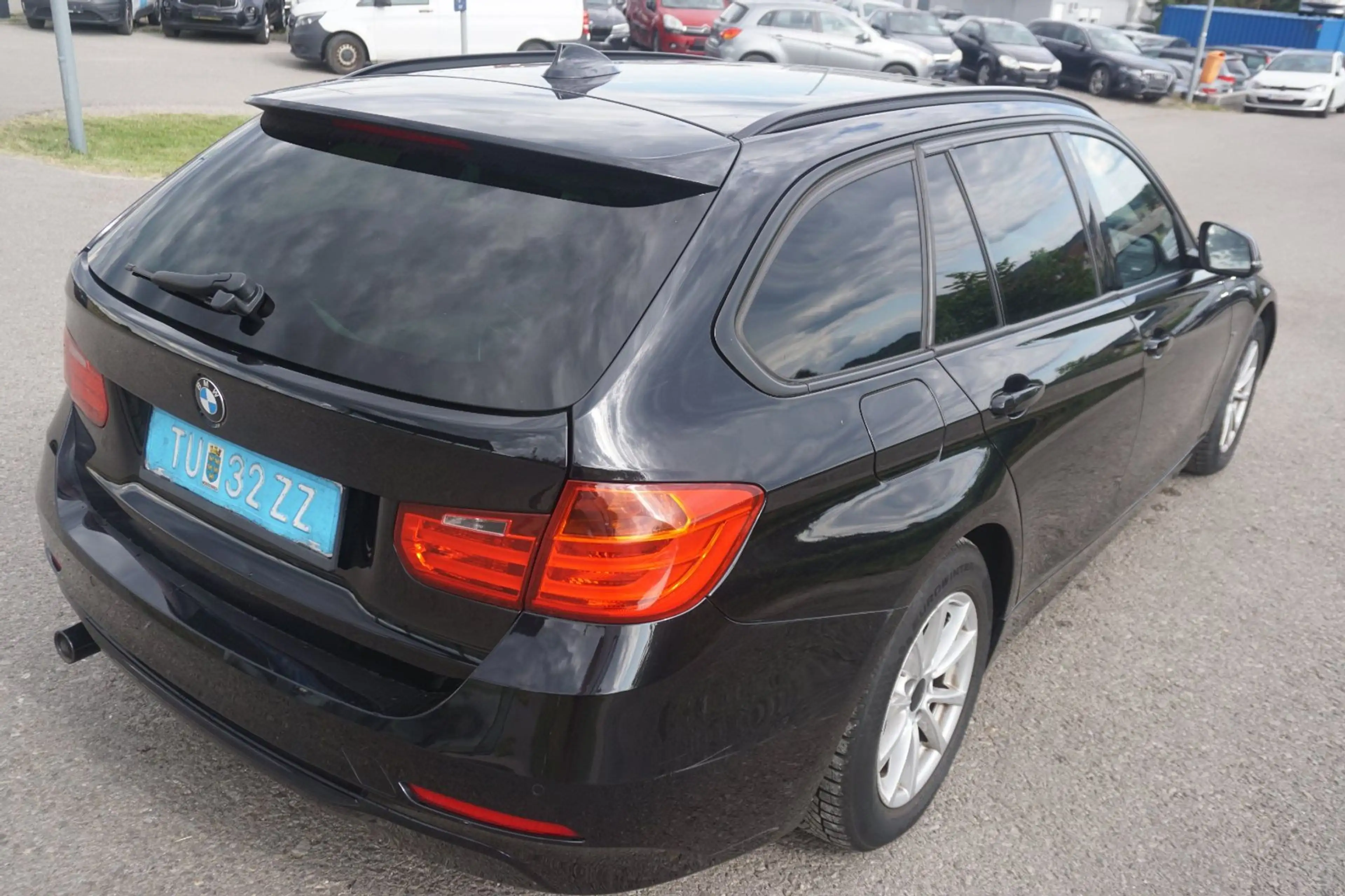 BMW 316 d Touring — photo 12