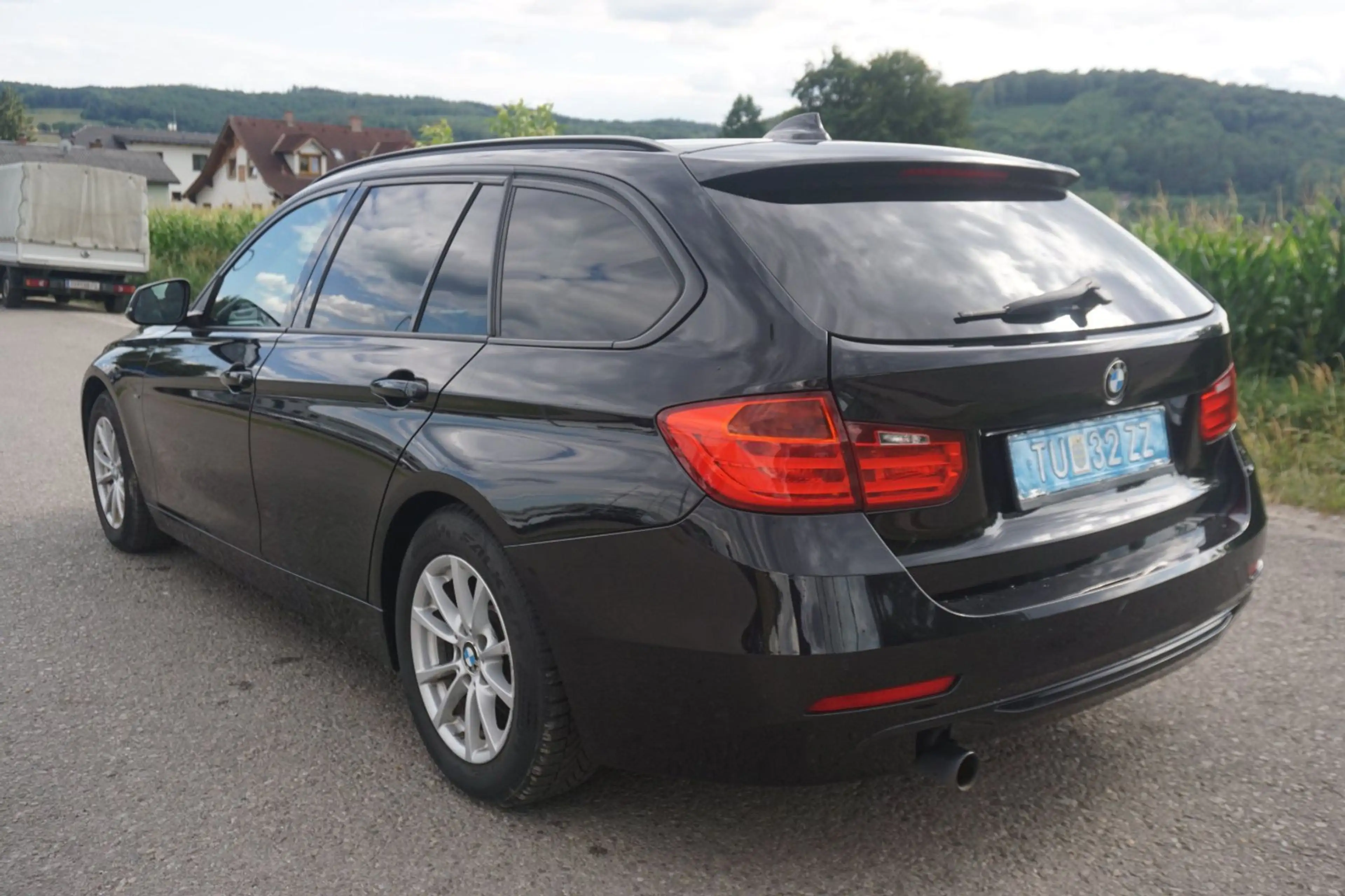 BMW 316 d Touring — photo 4