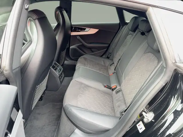 Audi A5 view 12