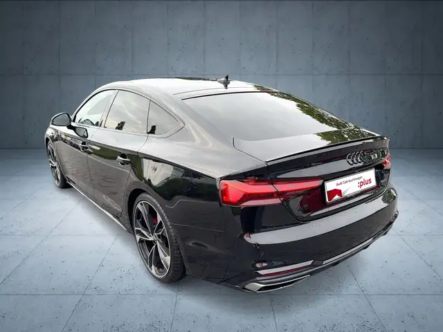 Audi A5 view 3