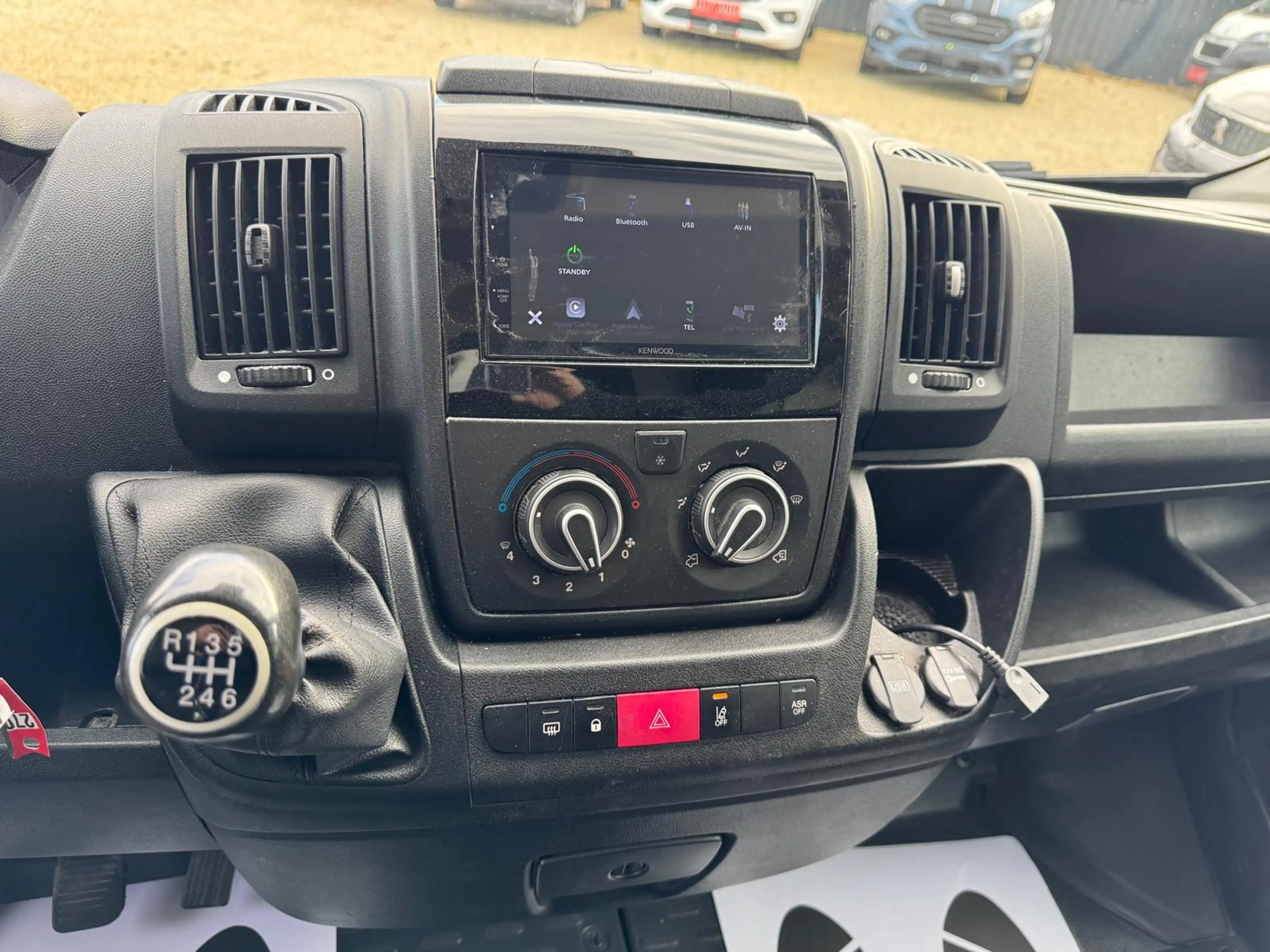 Peugeot Boxer 2.2 BlueHDi L2H2/Etat neuf/Garantie 1 an/Euro6 — photo 12