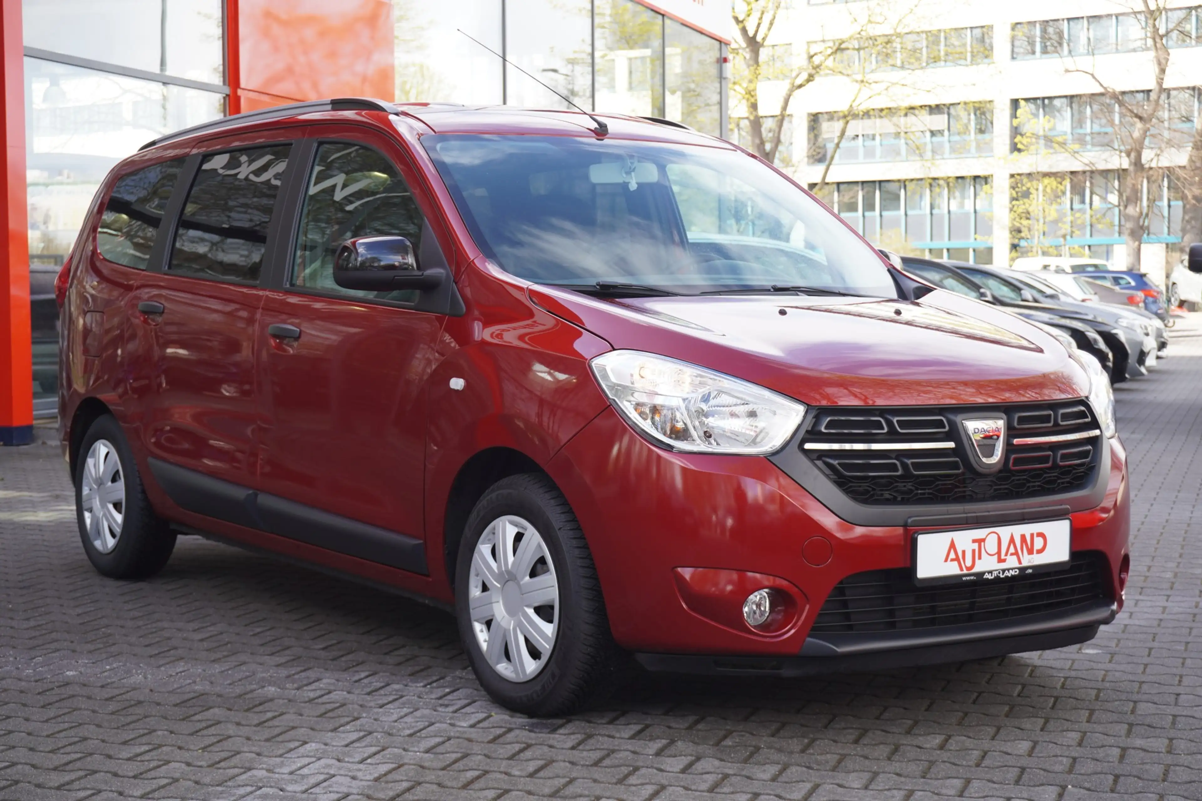 Dacia Lodgy 1.6 SCe Comfort Tempomat AHK PDC Klima USB — photo 4