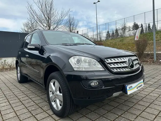Mercedes-Benz ML 500 /Bixenon/Comand/Voll MB Service/Sehr Gepfl